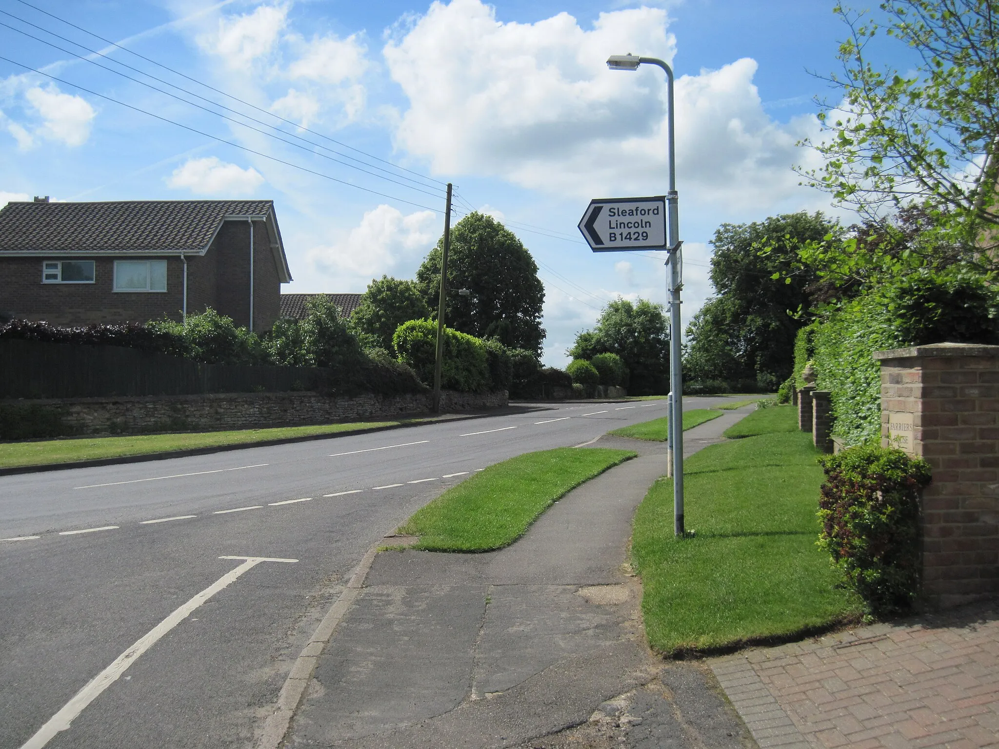 Photo showing: College  Road  Cranwell  B1429