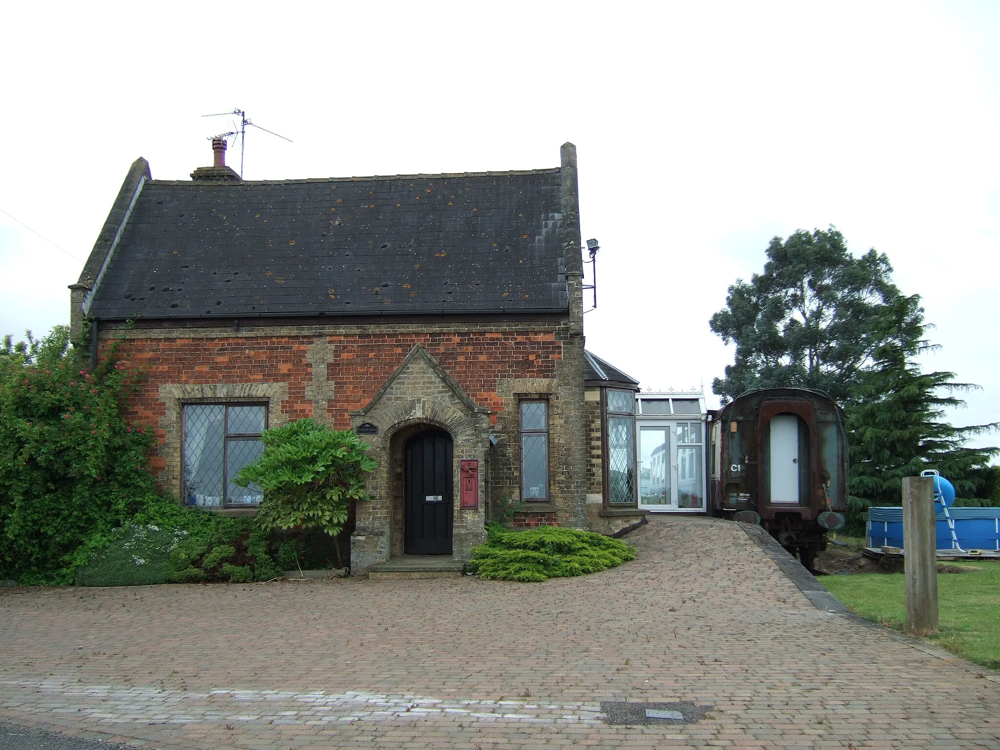 Photo showing: Old Station north of Emneth