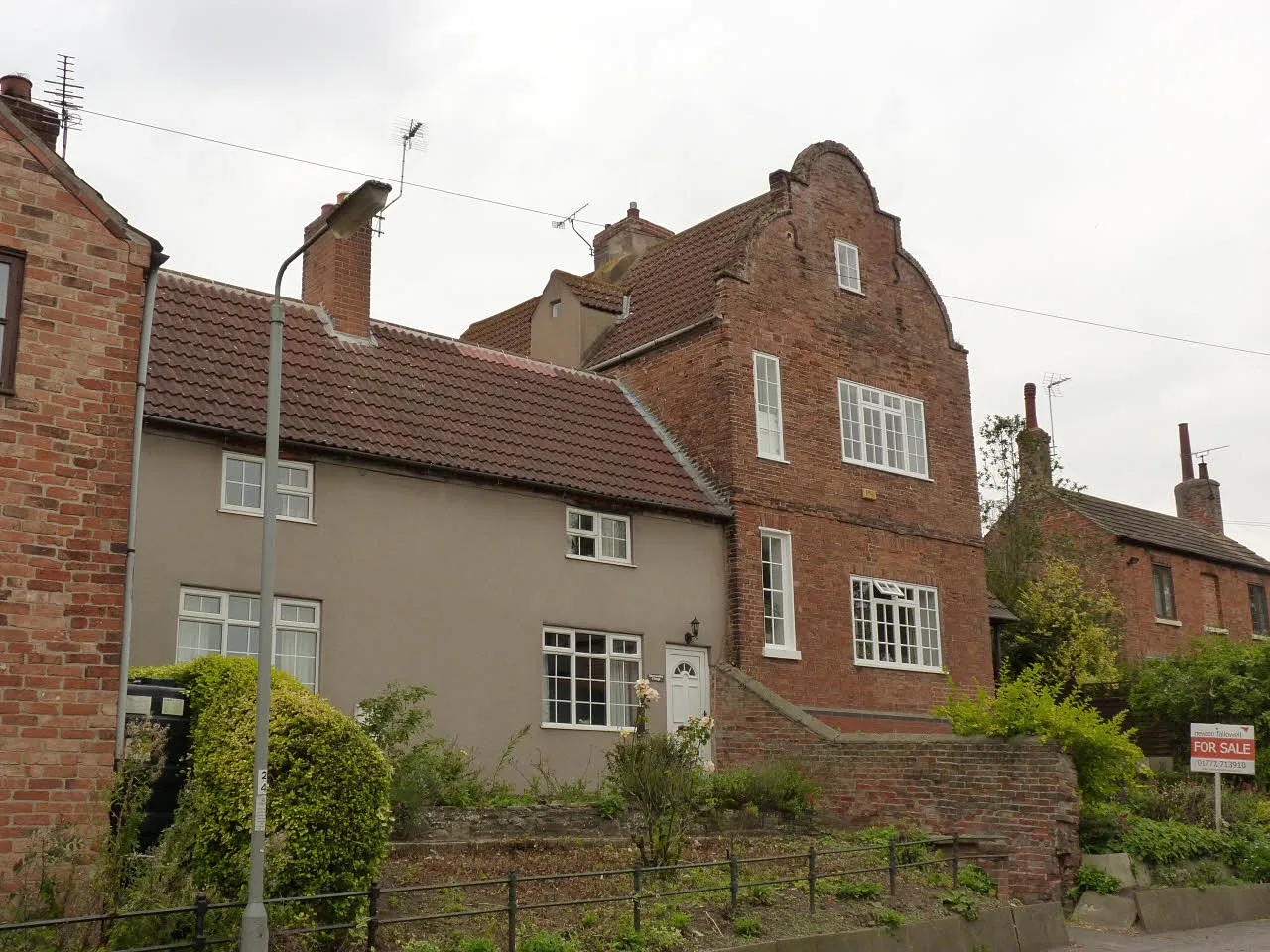 Photo showing: The Manor House, Church Street