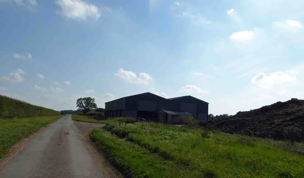 Photo showing: Cereal drying barns on Glentworth Road