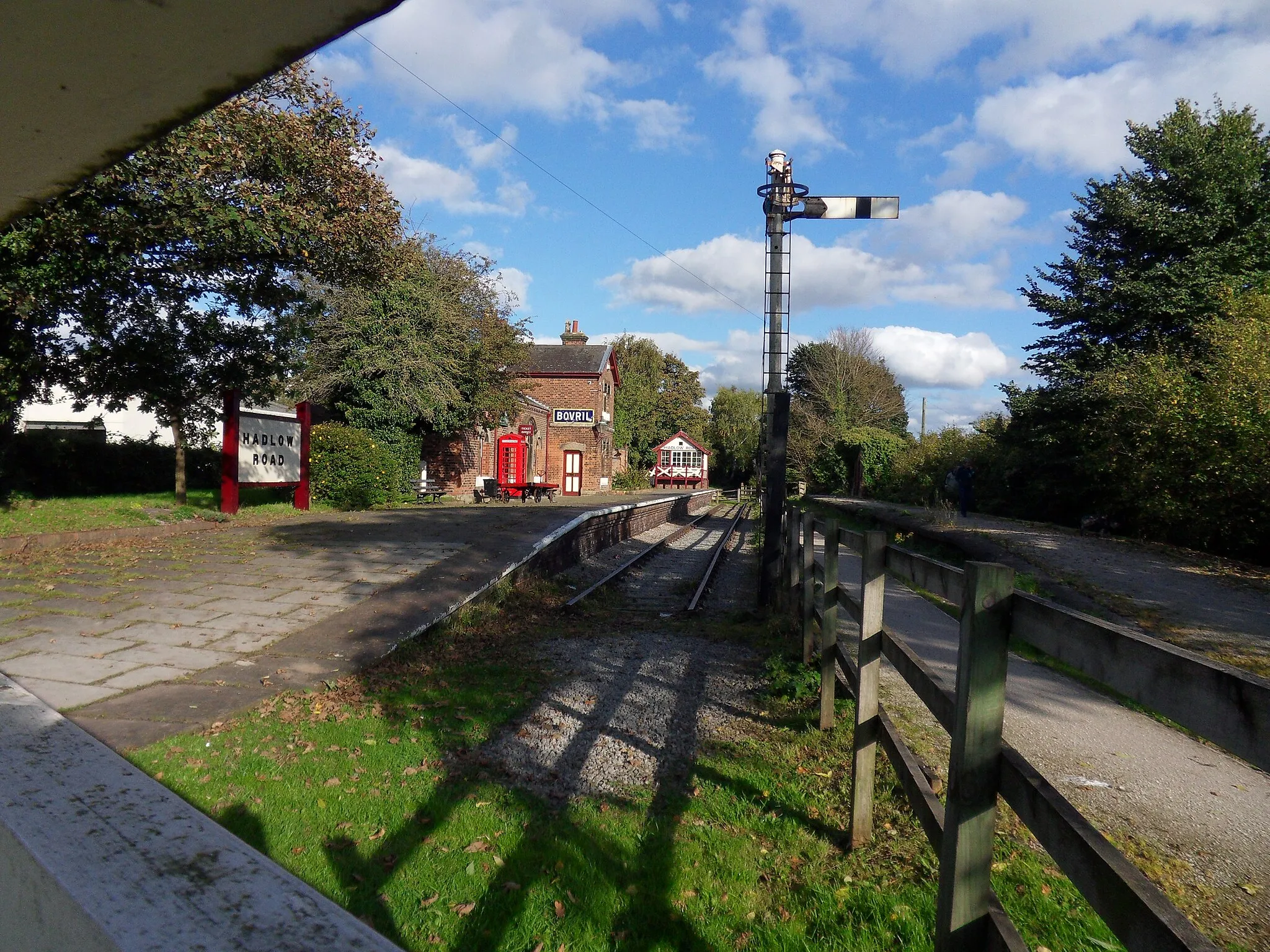 Photo showing: Disused Station