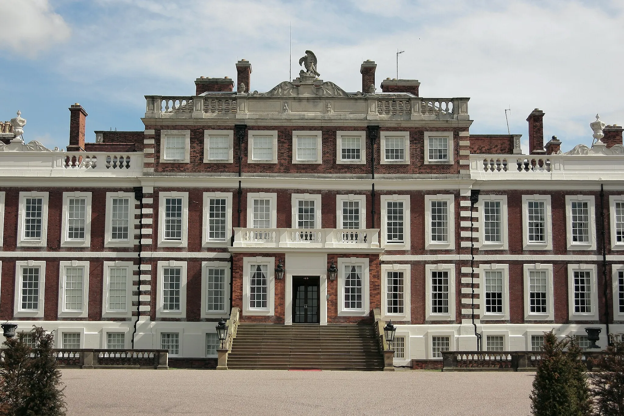 Photo showing: Knowsley Hall, Merseyside.