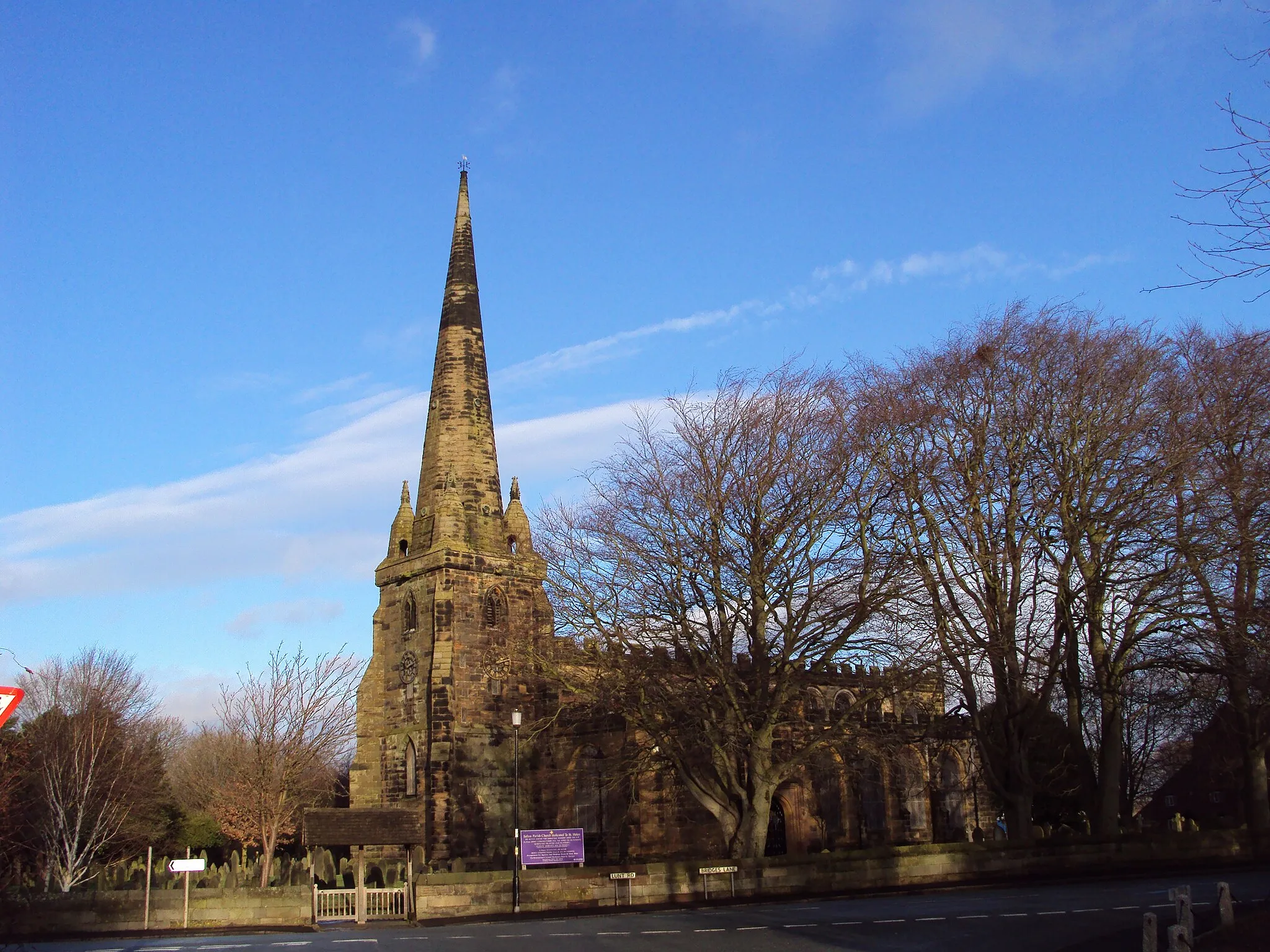 Photo showing: Sefton Church, Sefton, Merseyside