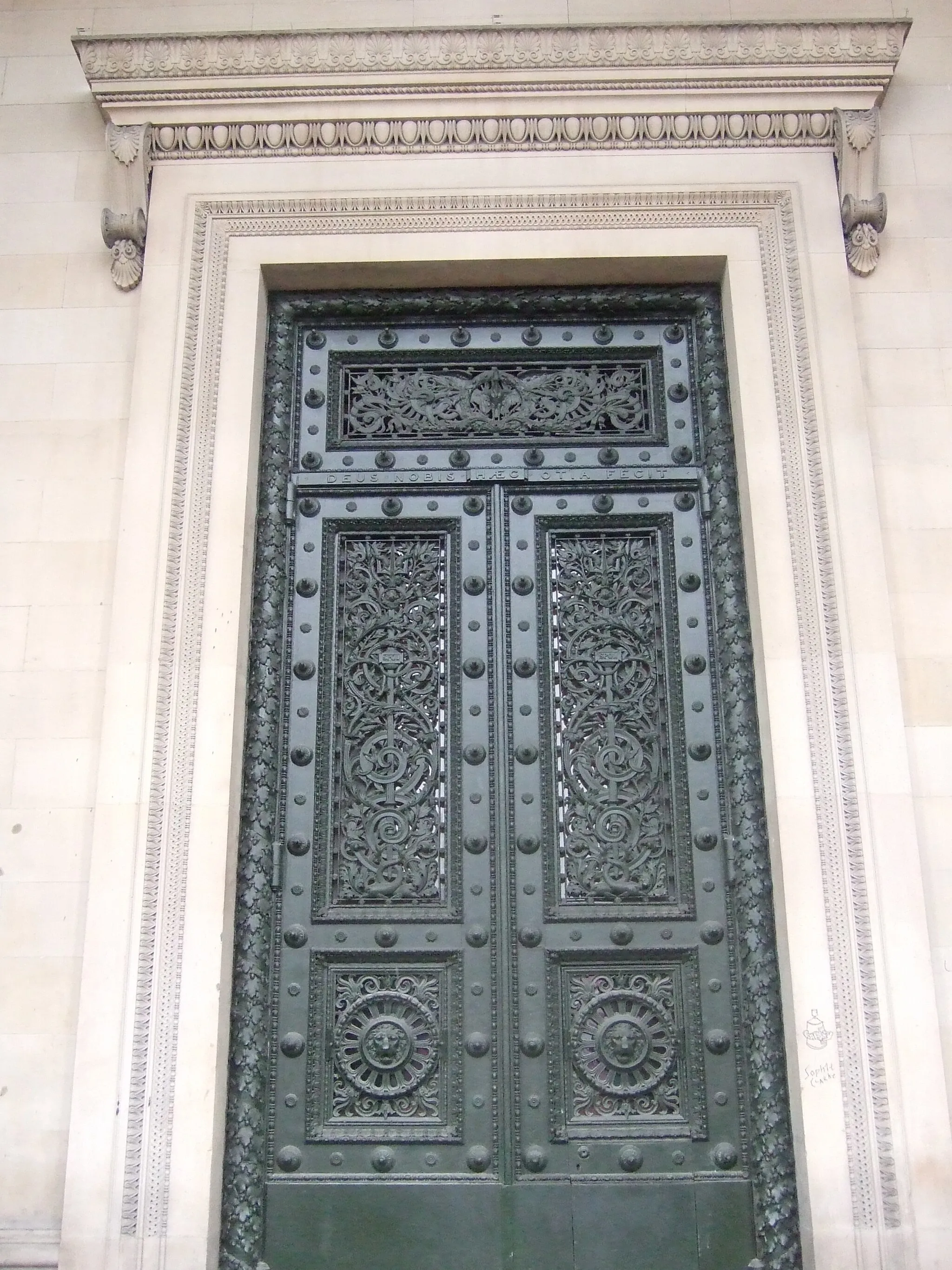 Photo showing: external door st george's hall