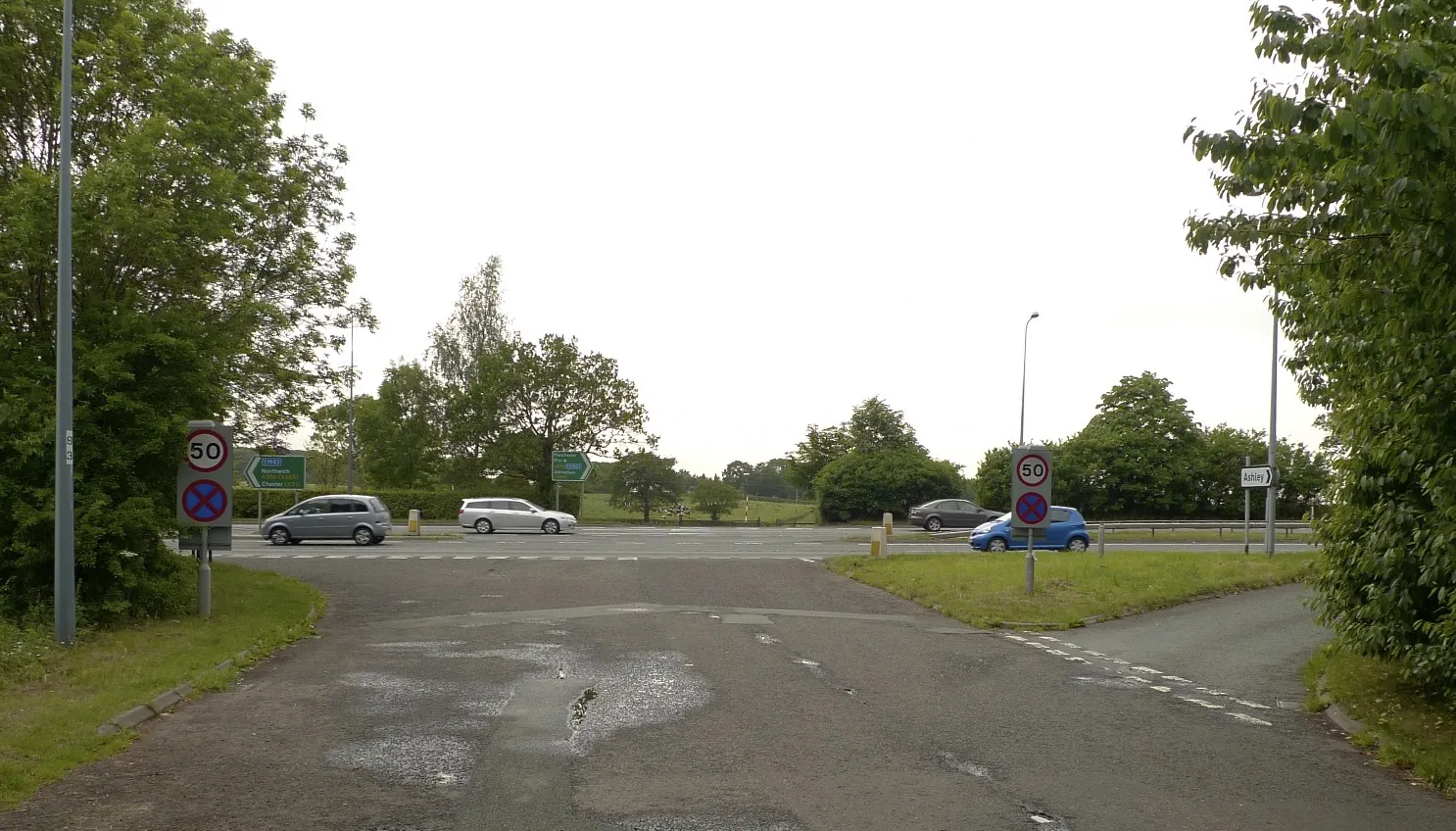 Photo showing: A556 at the junction with Cherry Tree Lane, Rostherne, Cheshire