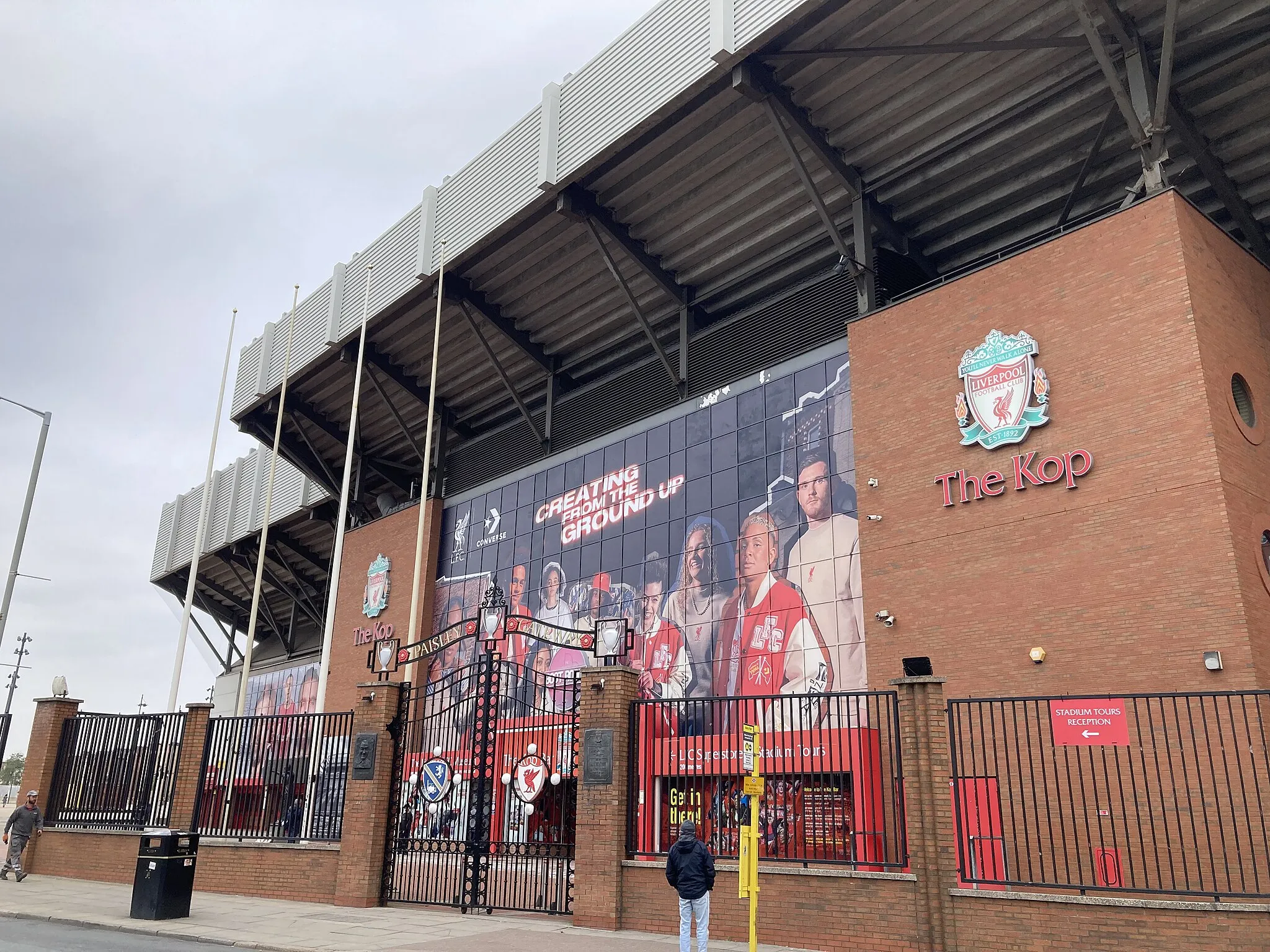 Photo showing: Domácí stadion Liverpoolu FC, který je historicky nejlepší fotbalový tým v Premier League.