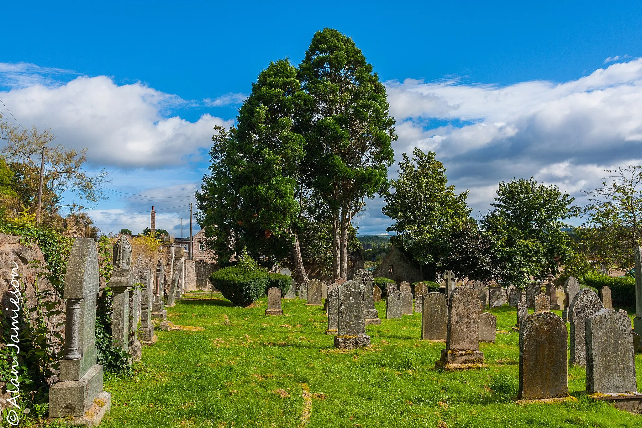 Photo showing: Strachan Cemetery