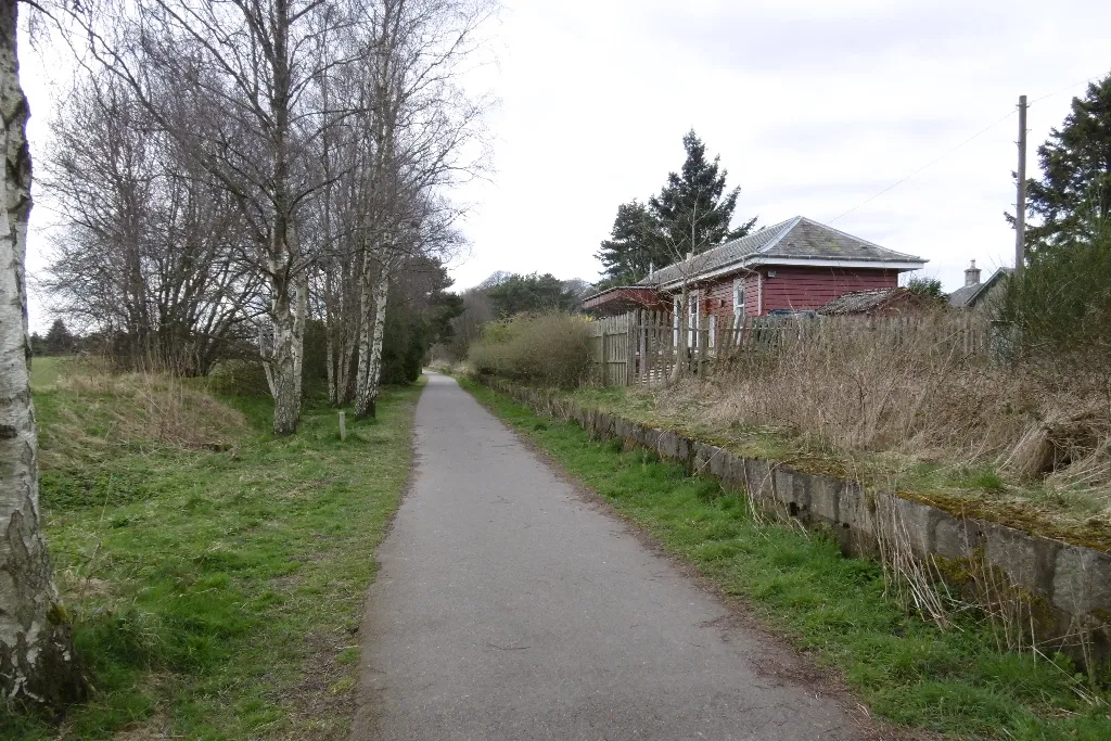 Photo showing: Murtle Station One of the many suburban stations on the Deeside Railway. Probably closed in the 1930s.