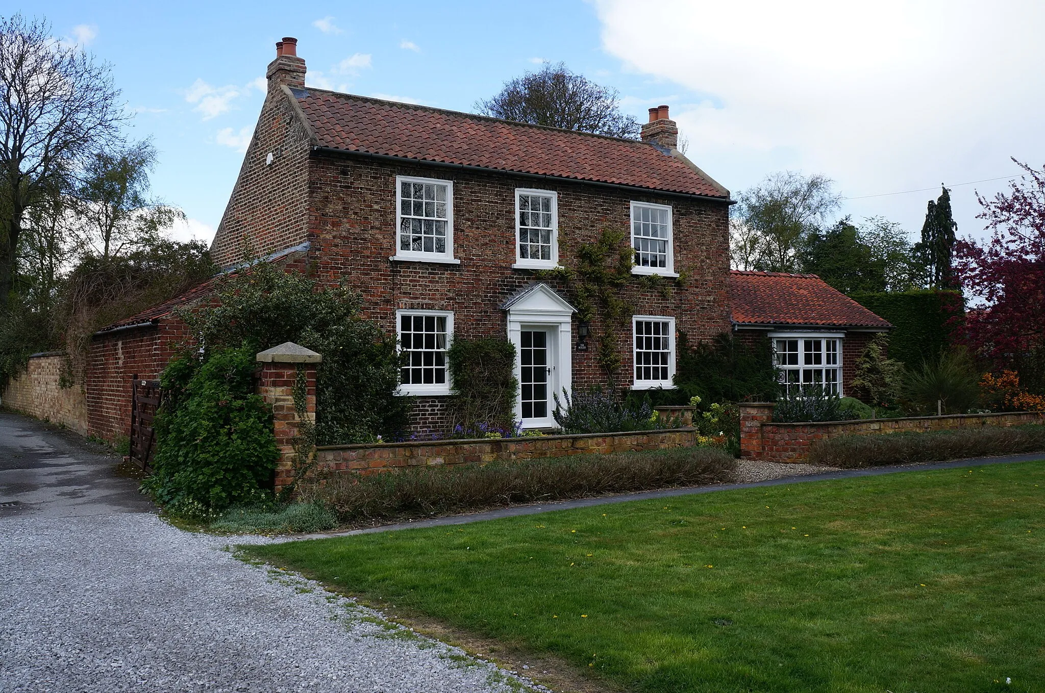 Photo showing: House on Back Lane, Allerthorpe