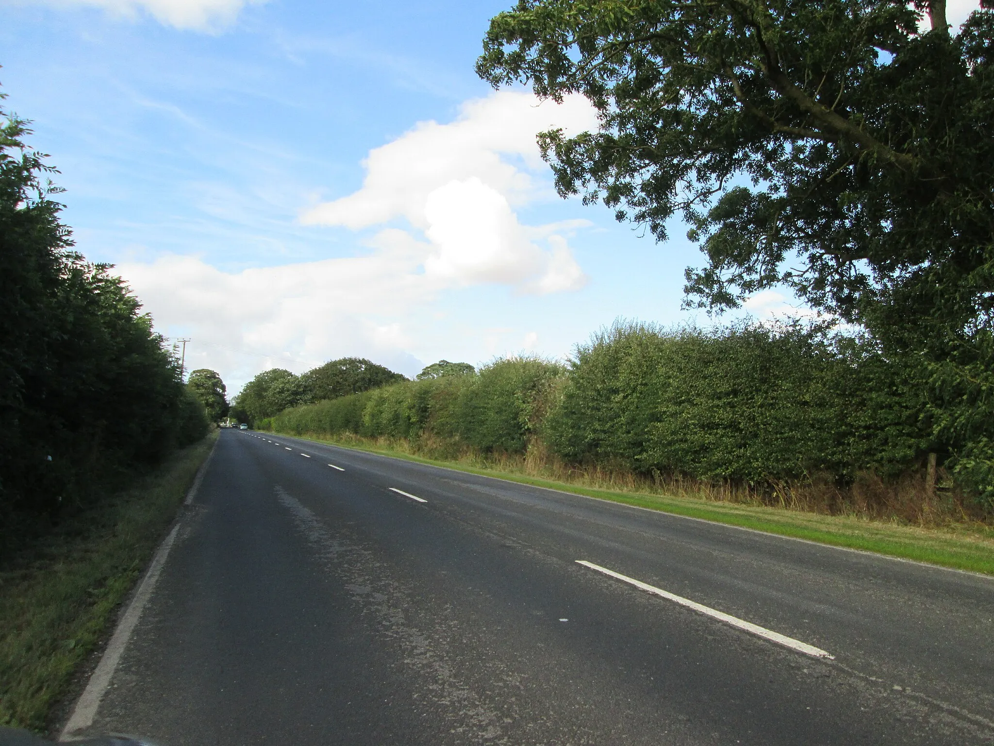Photo showing: B1249  toward  Octon  cross  roads