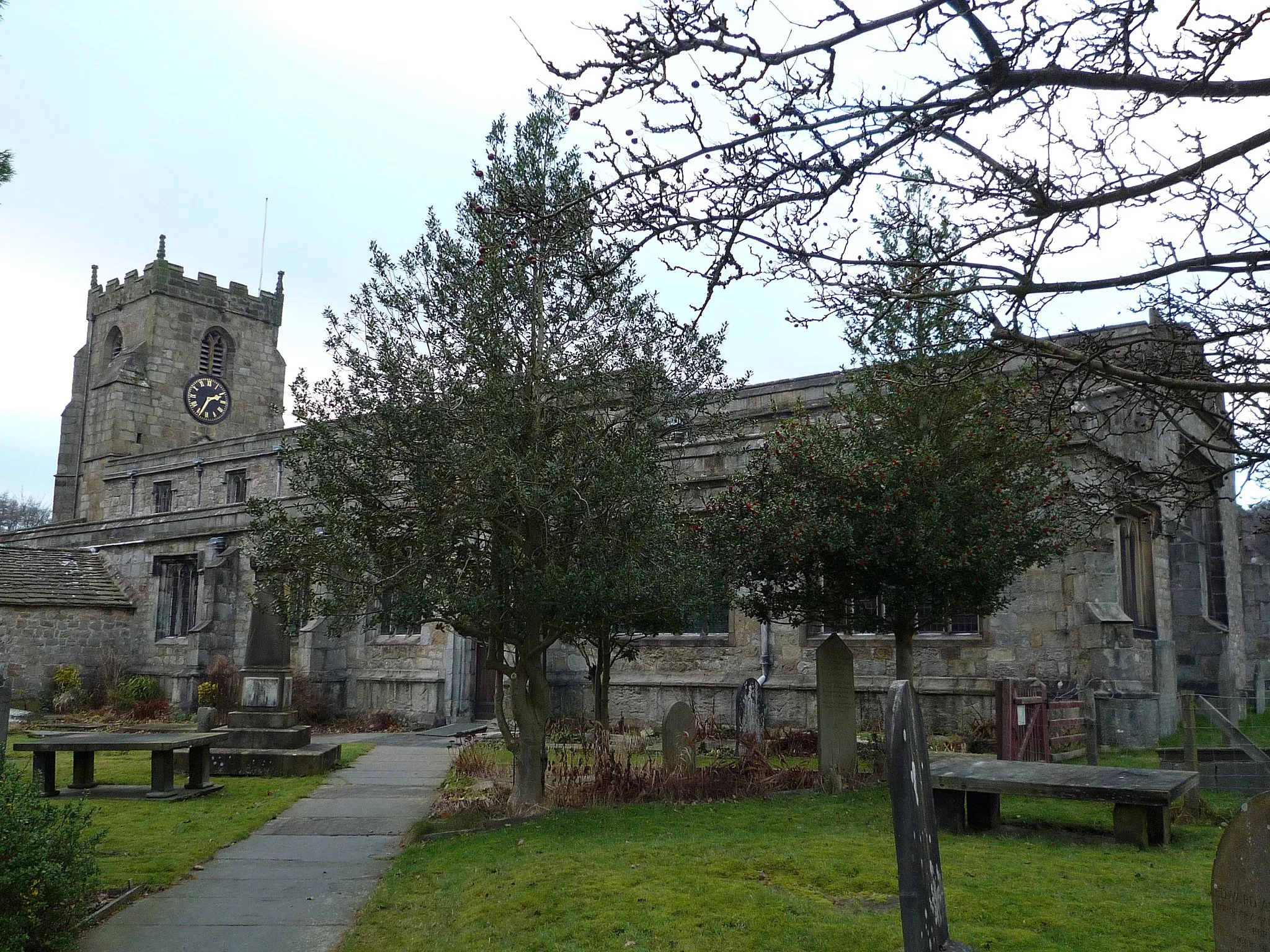 Photo showing: The church of "Saint Alkelda" (she may in fact by a fiction) in Giggleswick, West Yorkshire