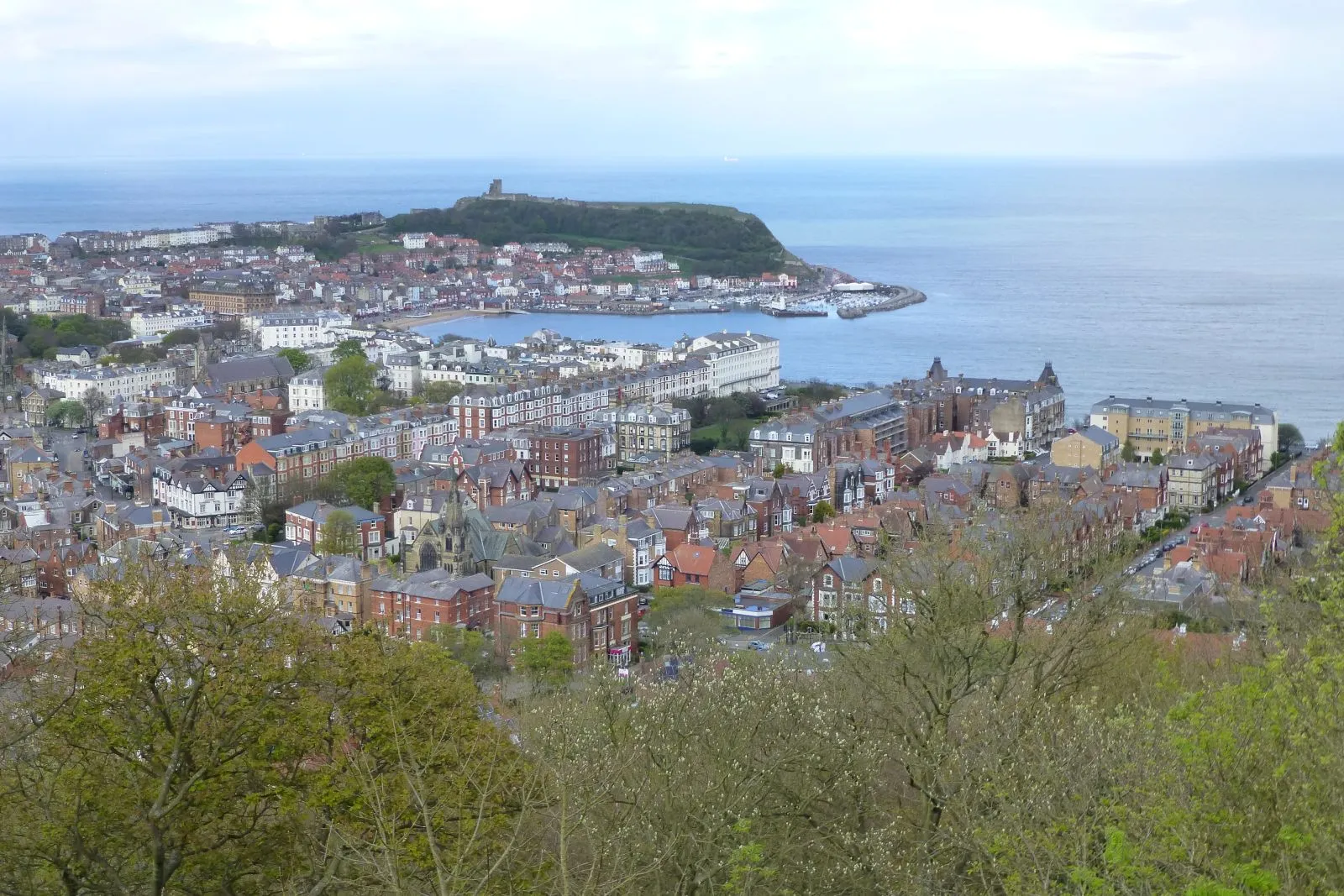 Photo showing: View of Scarborough