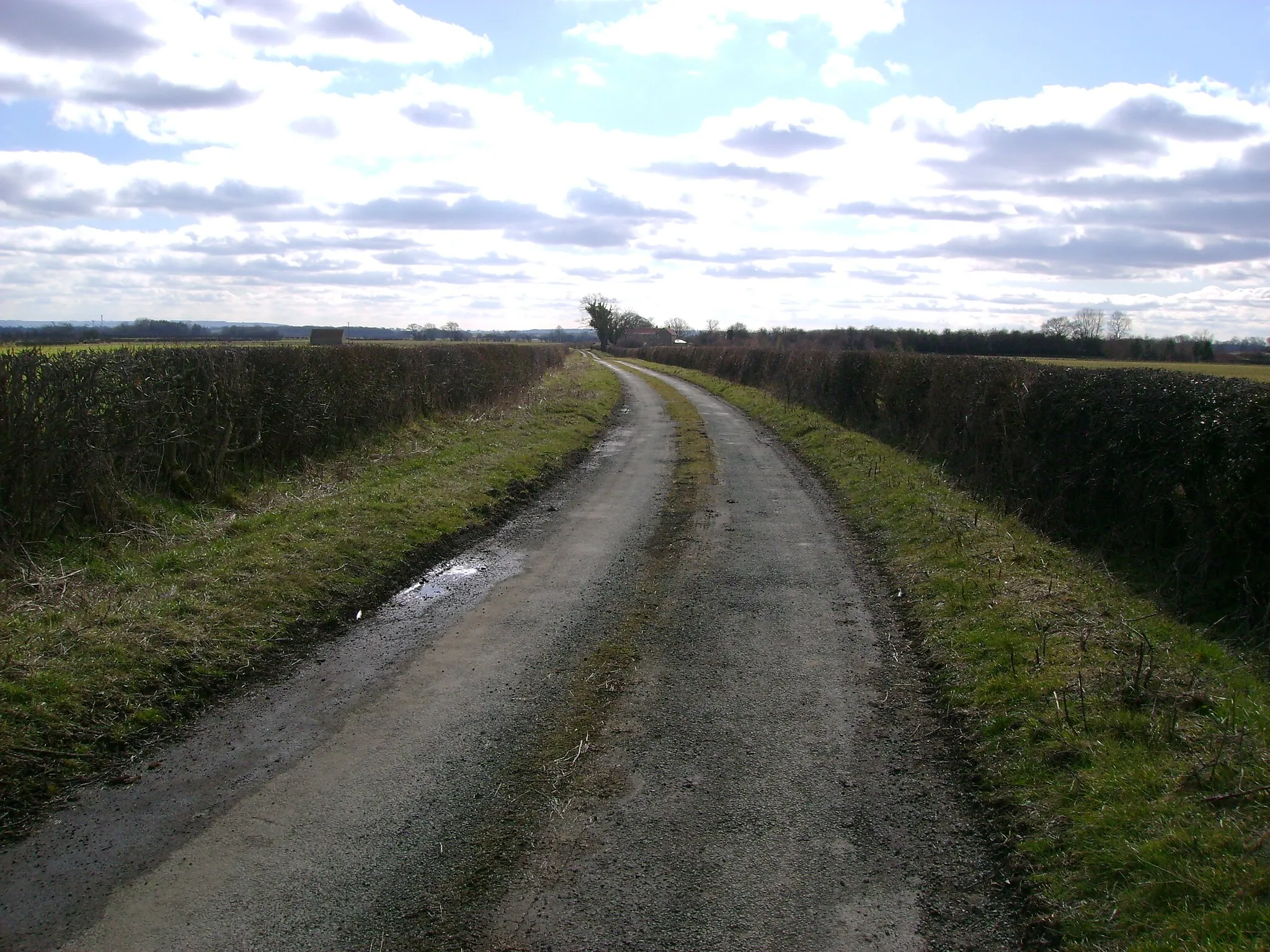 Photo showing: Aislaby  Lane  looking  south  toward  High  Carr