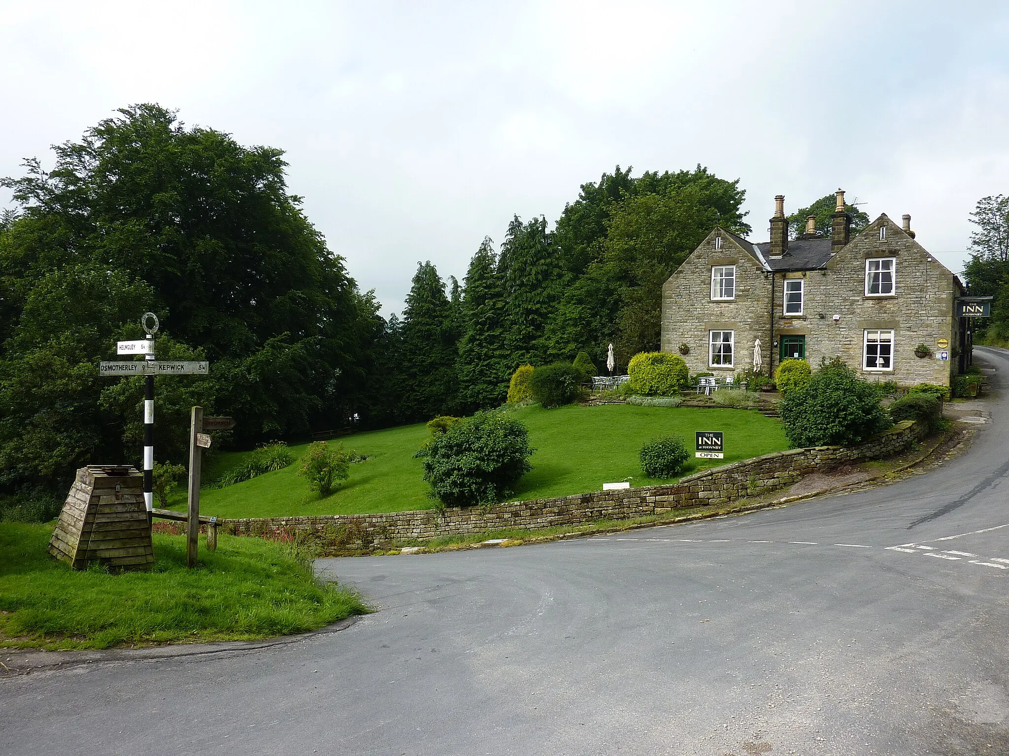 Photo showing: The Inn, Hawnby, Yorks