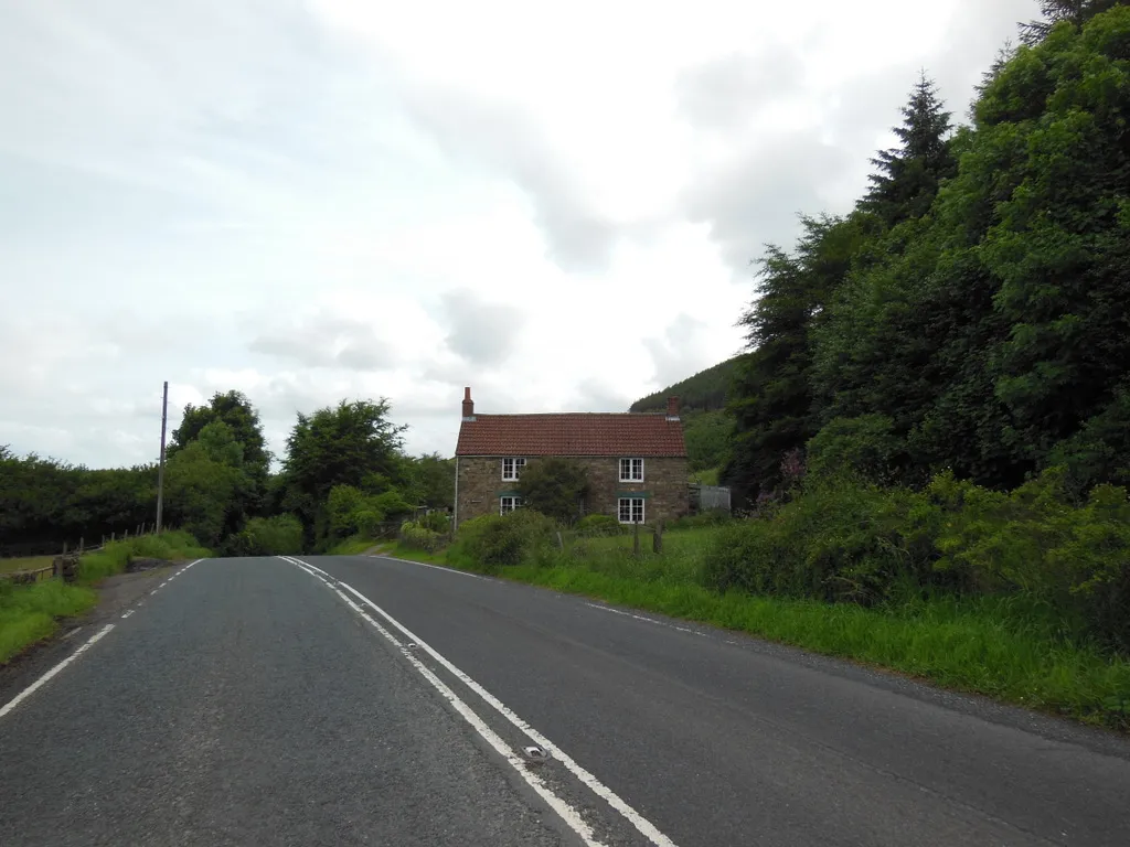 Photo showing: A house at Newgate Foot on the B1257