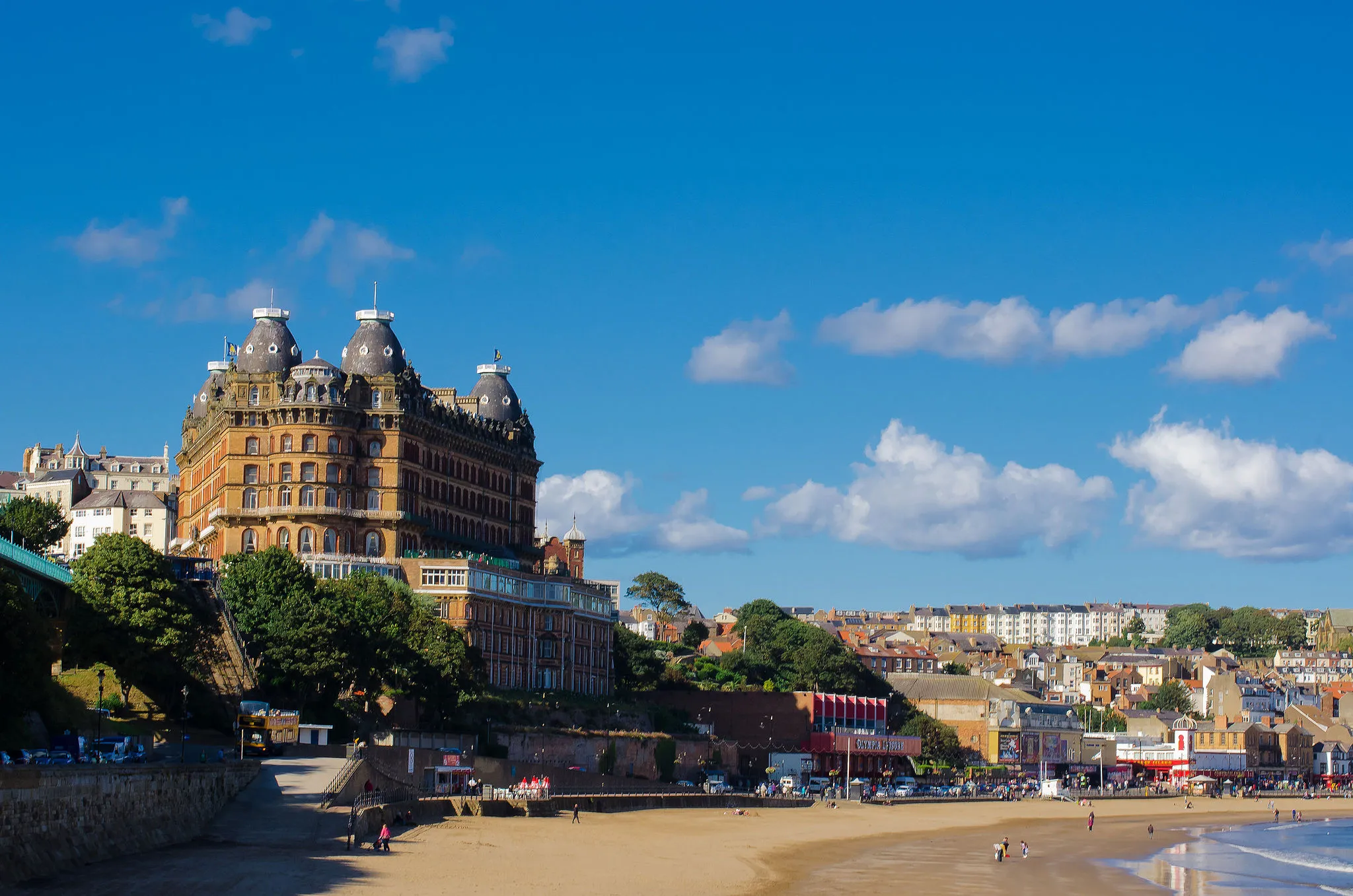 Photo showing: The Grand Hotel, Scarborough, North Yorkshire, England.

Copyright Tom Tolkien