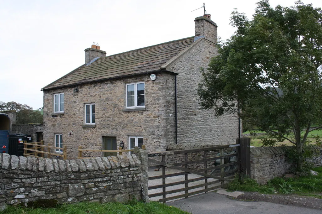 Photo showing: Alma Farm beside A684