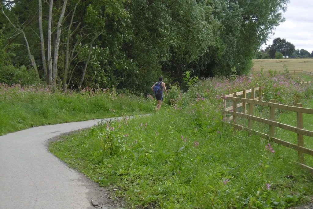 Photo showing: Cycle path, Skelton