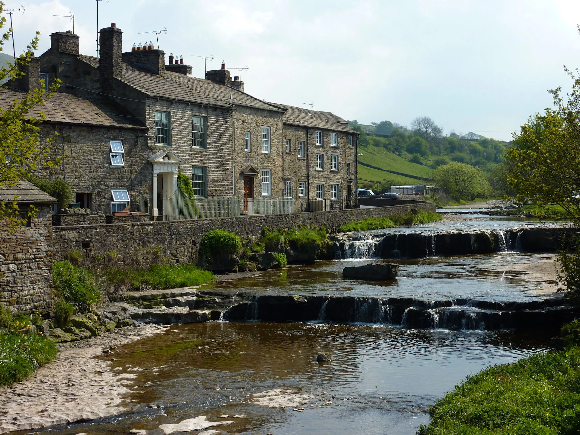Photo showing: Gayle Beck adjacent to Beckstones in Gayle village in the Yorkshire Dales.
