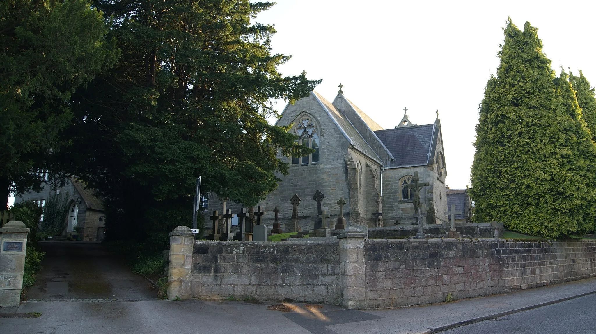 Photo showing: Church of the Immaculate Conception, Main Street, Sicklinghall, North Yorkshire.  Taken on the evening of Wednesday the 9th of August 2017.