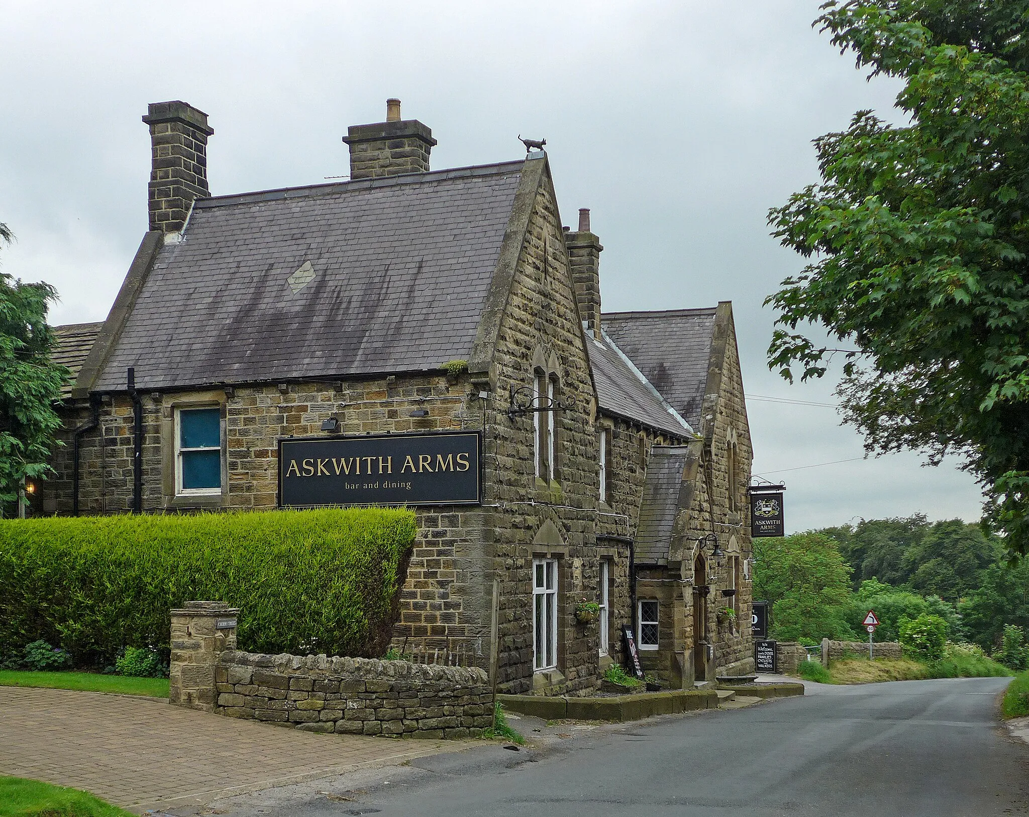 Photo showing: Askwith Arms