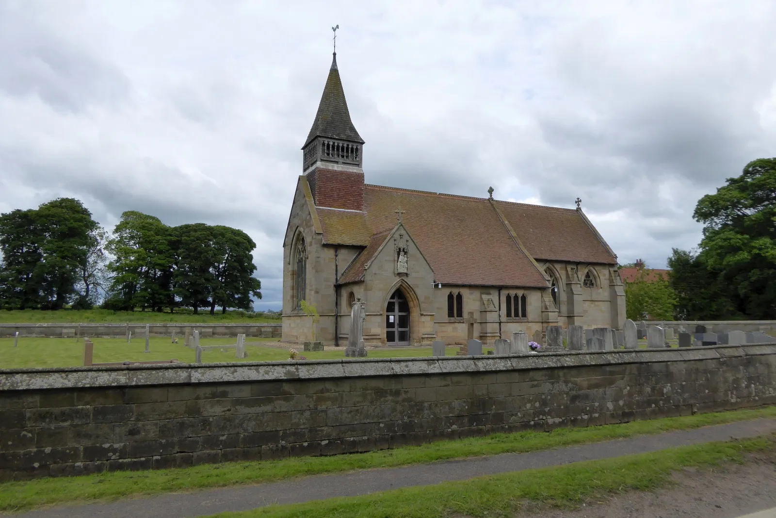 Photo showing: West Lutton church