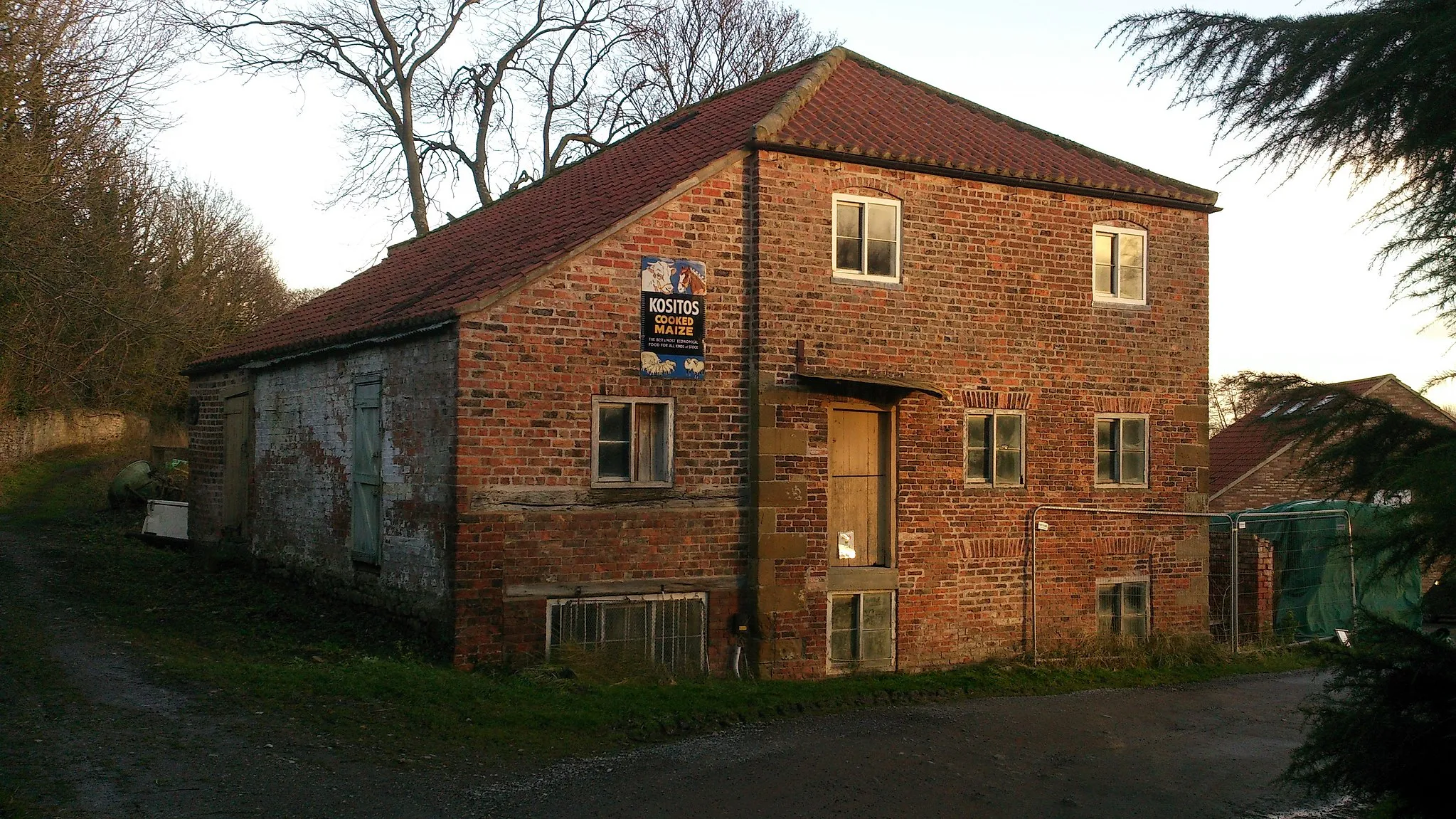 Photo showing: Aiskew Mill