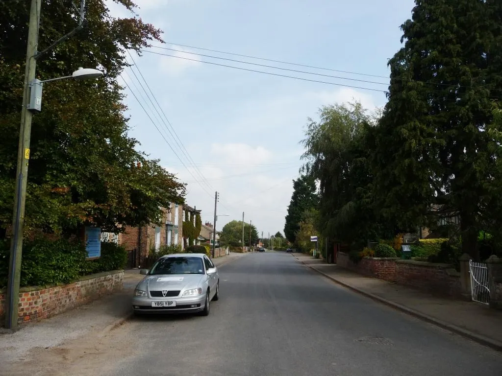 Photo showing: All quiet in Carthorpe