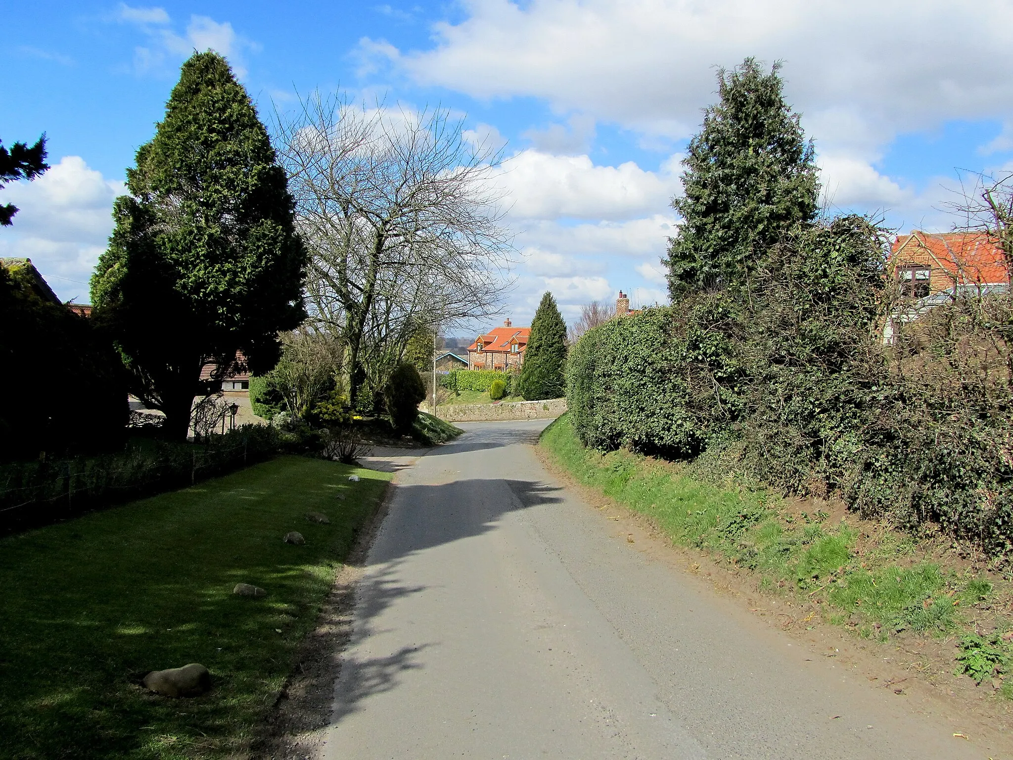 Photo showing: Entering Hutton Conyers