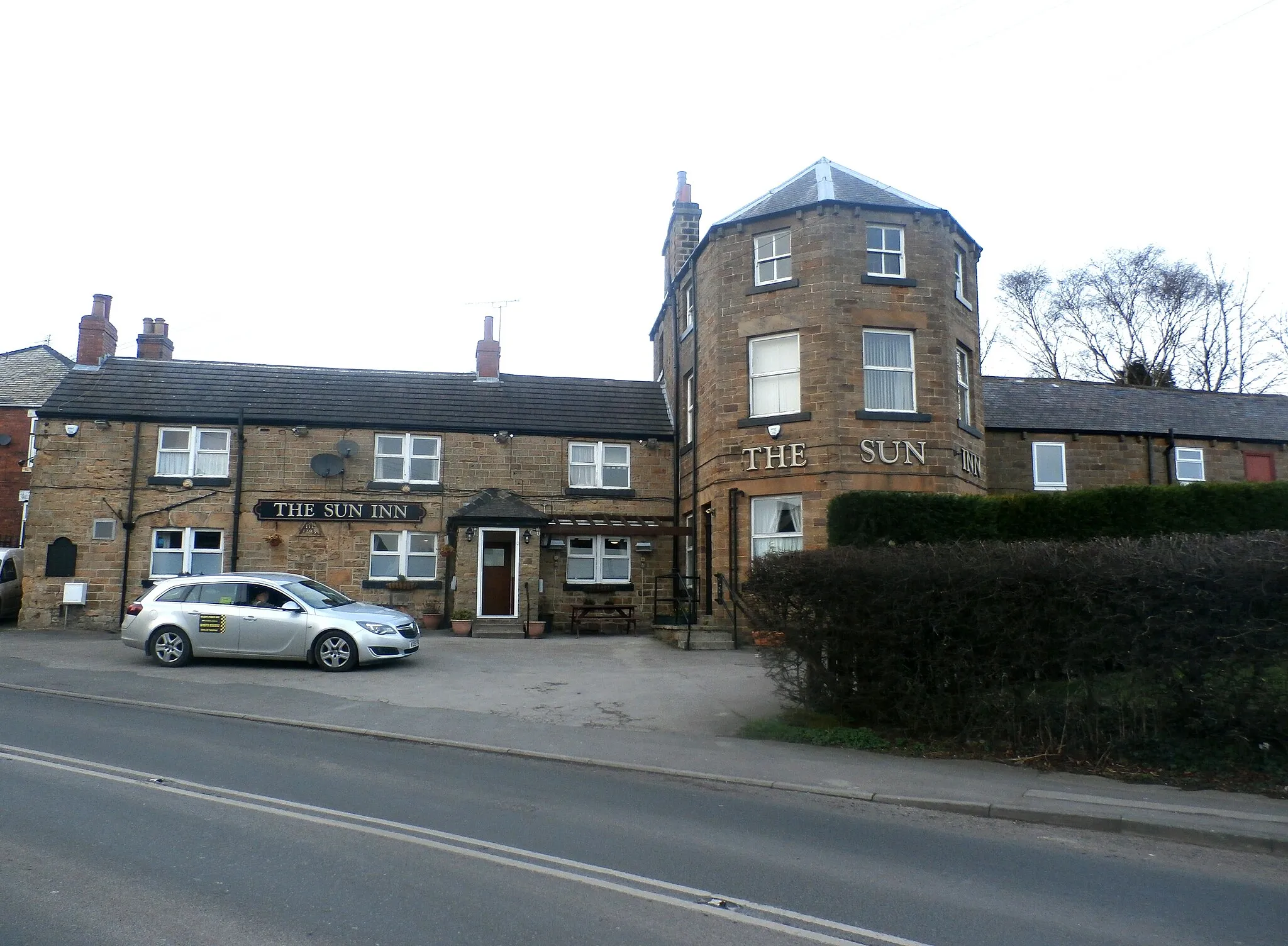 Photo showing: The Sun Inn, South Hiendley