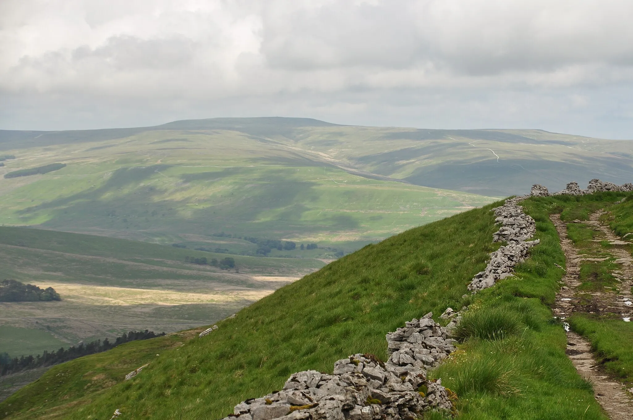 Photo showing: Great Shunner Fell from Dodd Fell