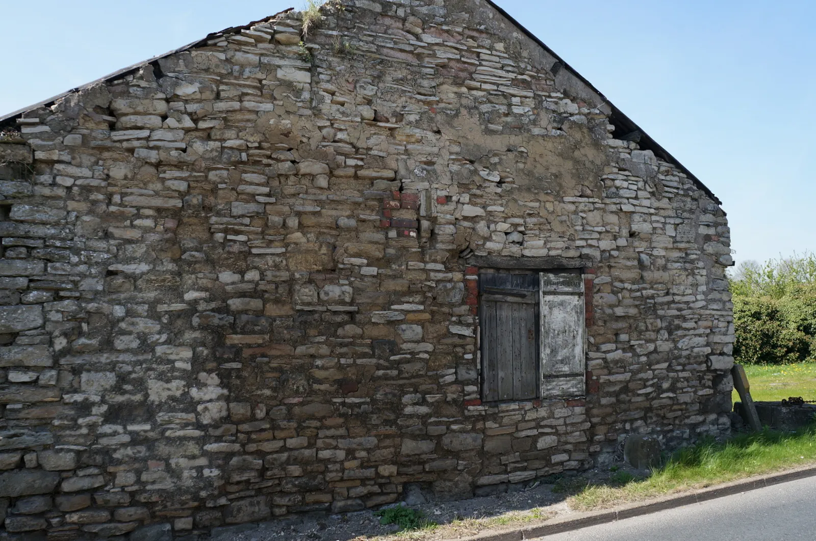 Photo showing: Regular Army notice board in Fairburn