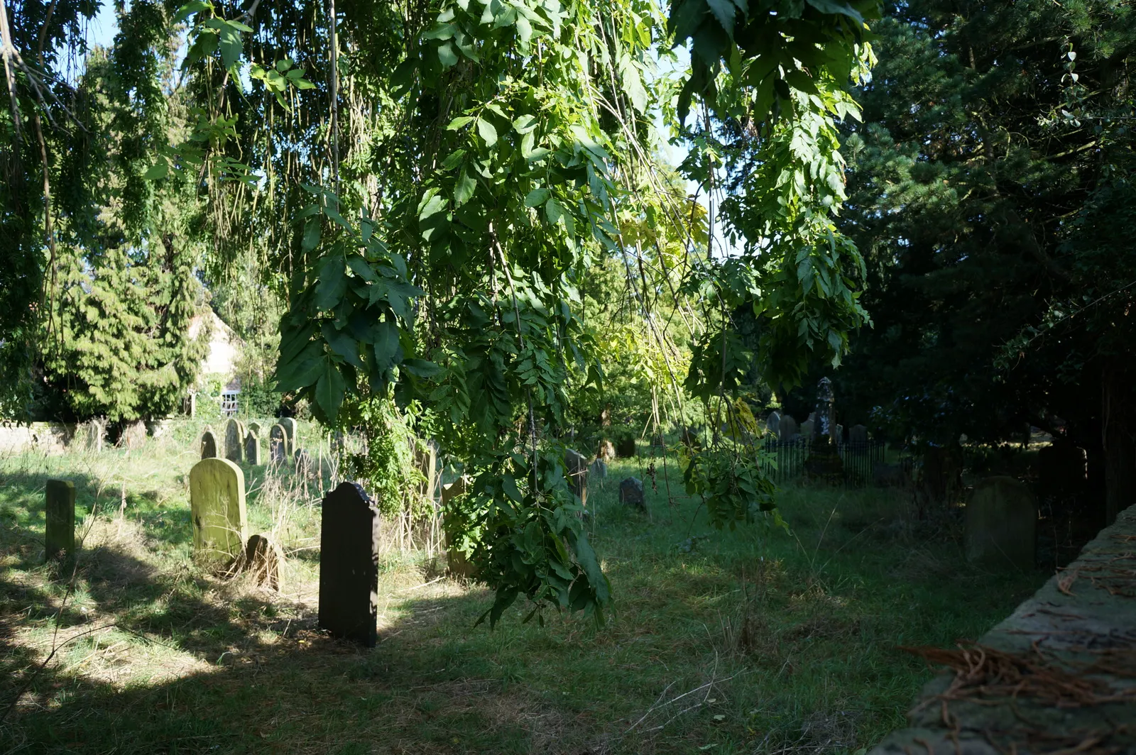 Photo showing: Graveyard at St Mary the Virgin Church, Great Ouseburn