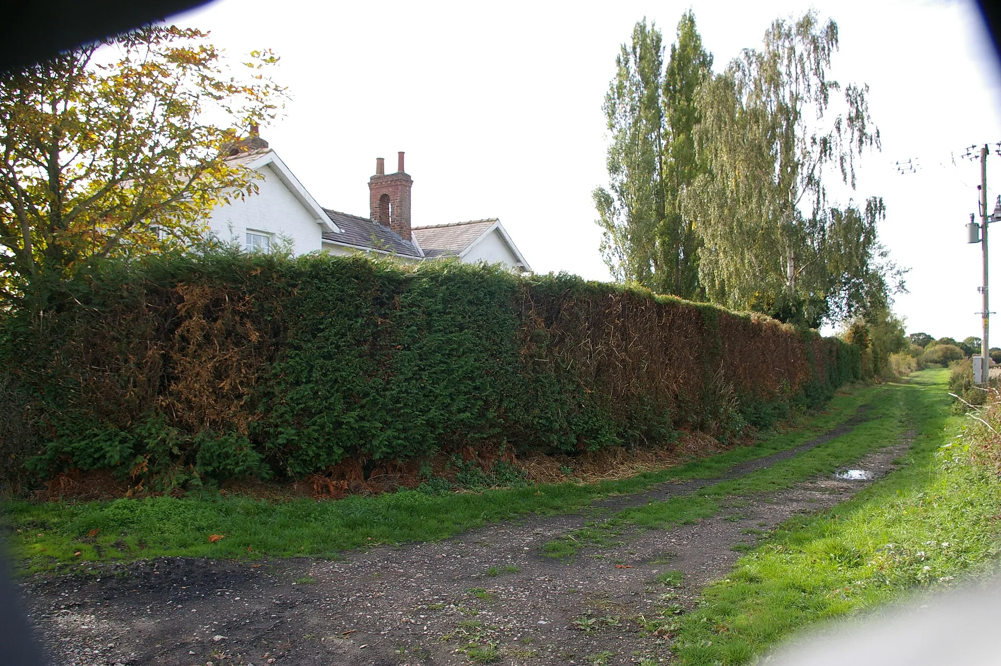 Photo showing: South Duffield Gate Halt Crossing Keeper's Cottage