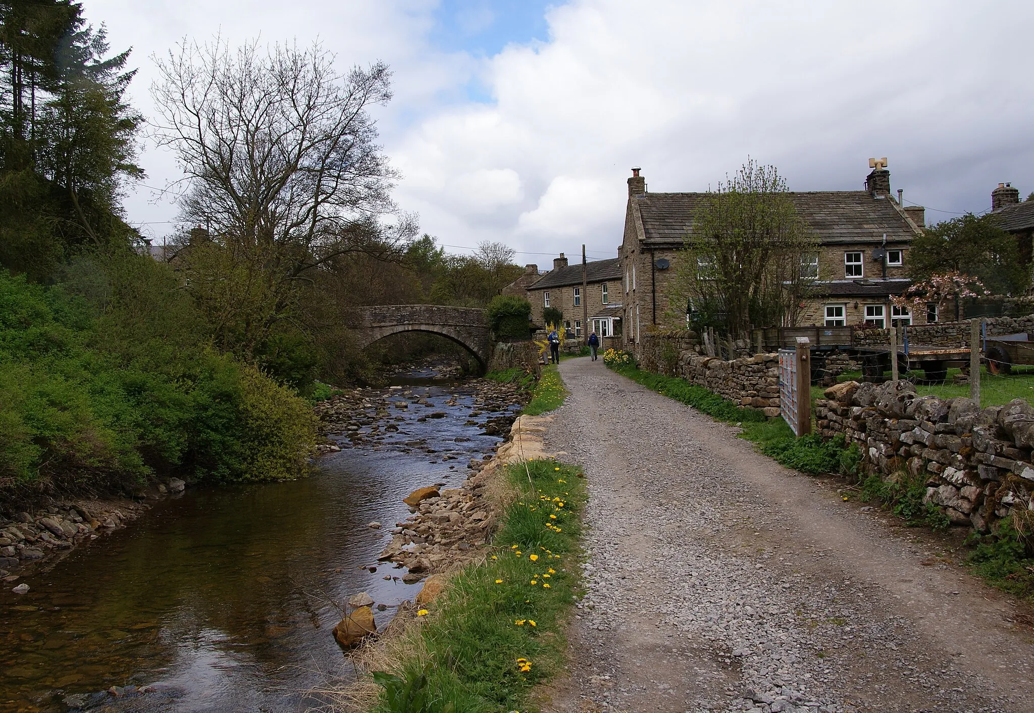 Photo showing: Approaching Langthwaite from the south
