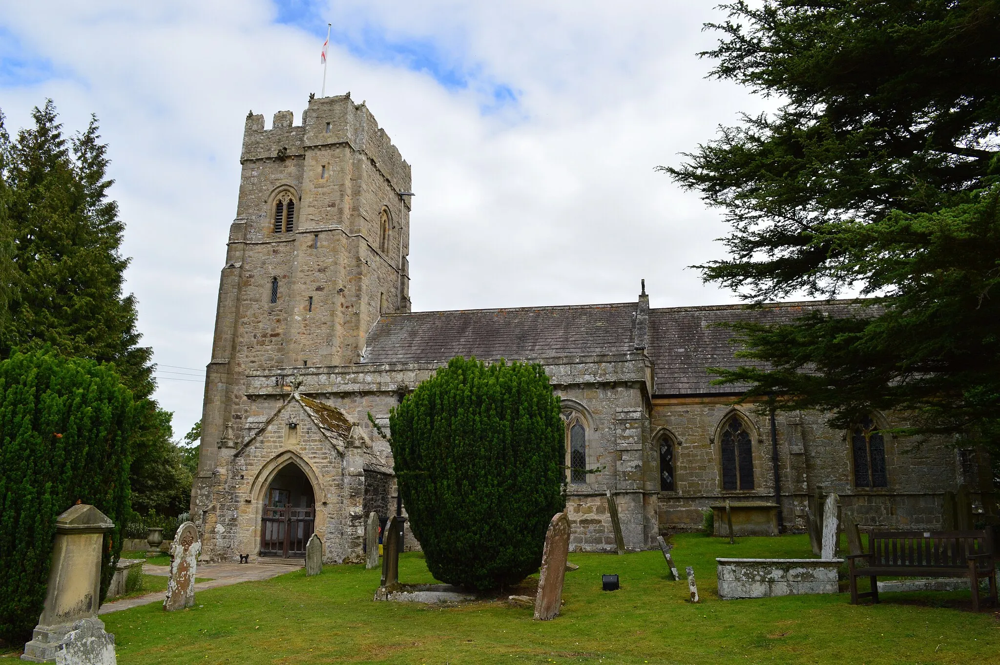 Photo showing: Church of St Michael and All Angels