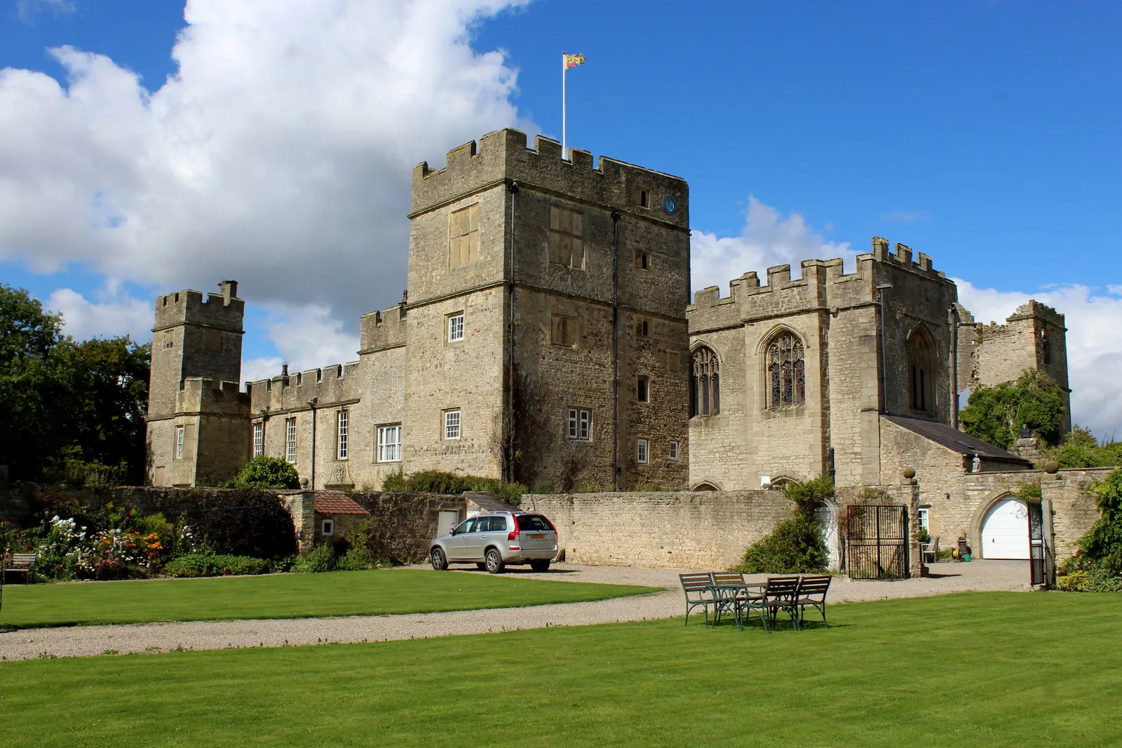 Photo showing: Snape Castle