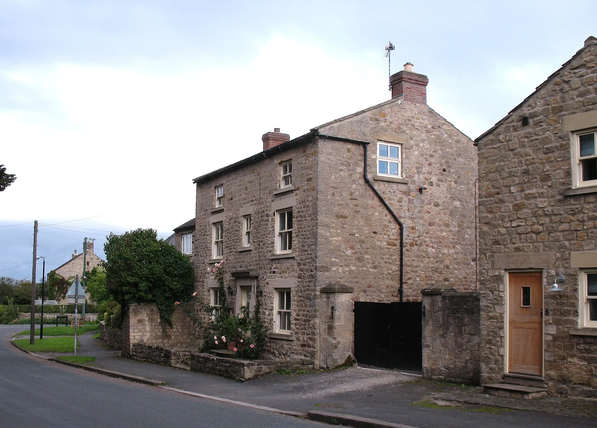 Photo showing: Village houses, Newton le Willows