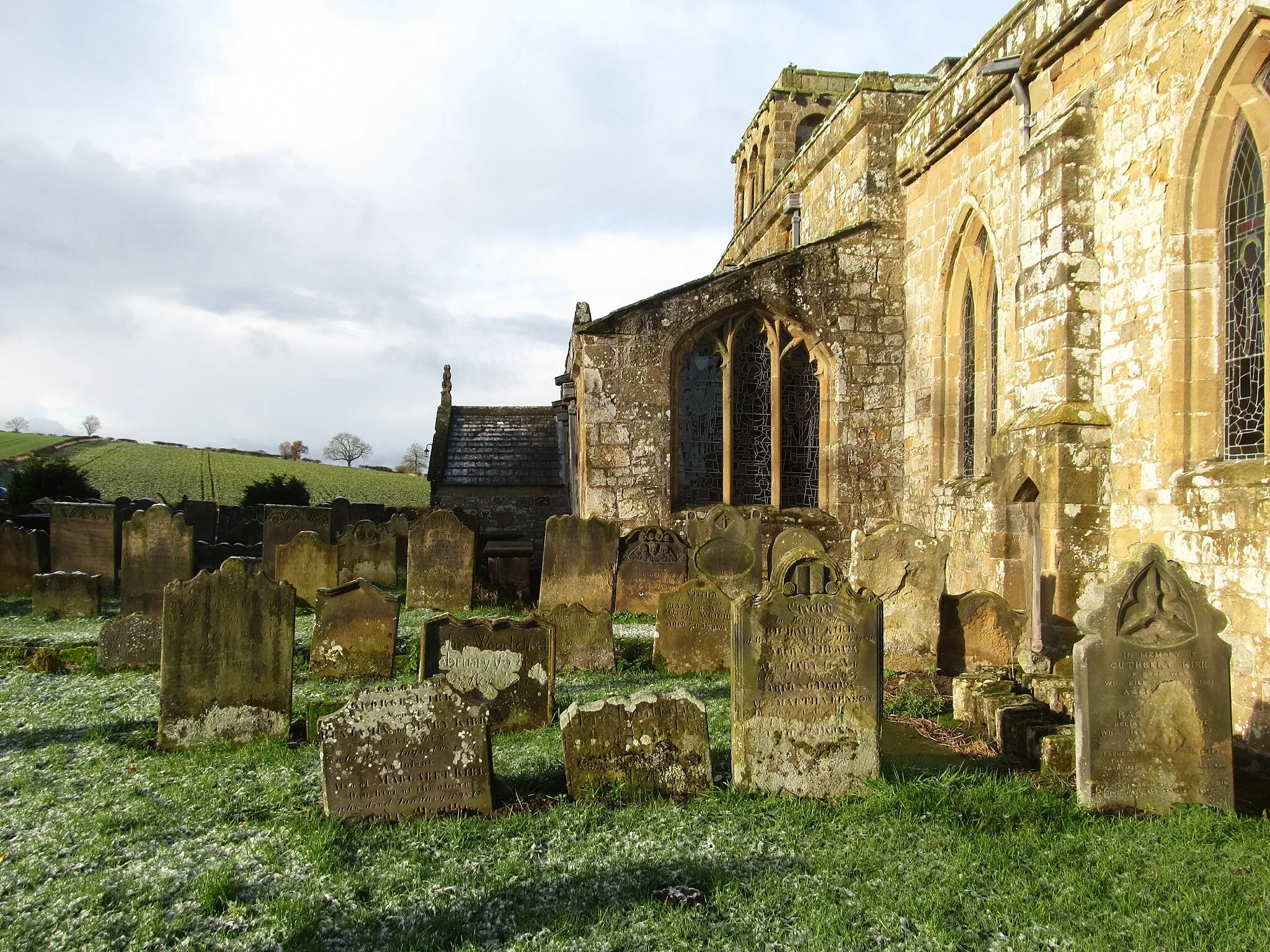 Photo showing: In a country churchyard