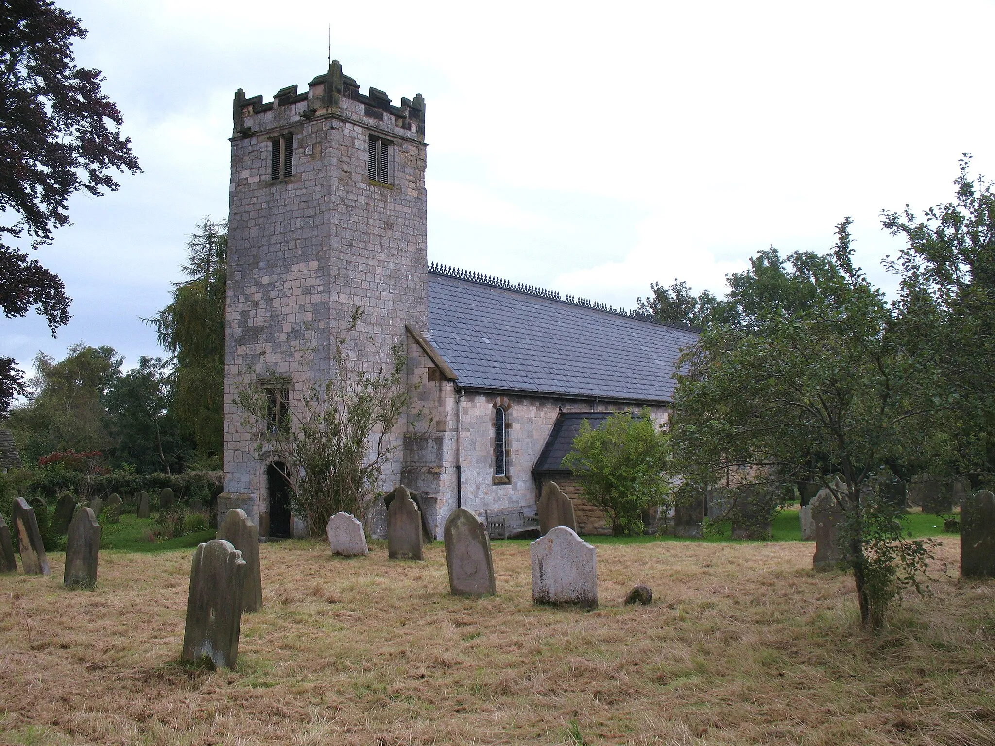 Photo showing: St Helen's church, Amotherby