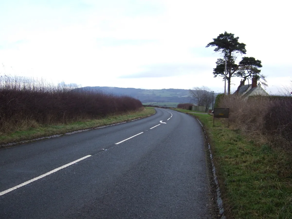 Photo showing: A684 heading east