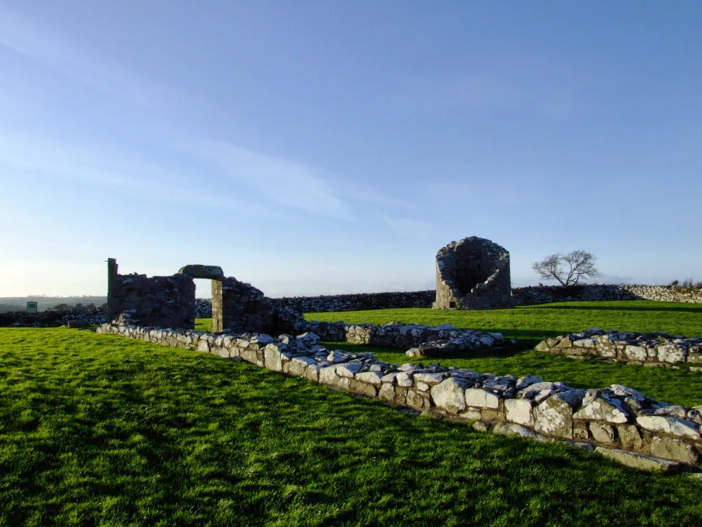 Photo showing: Nendrum Abbey Ruins