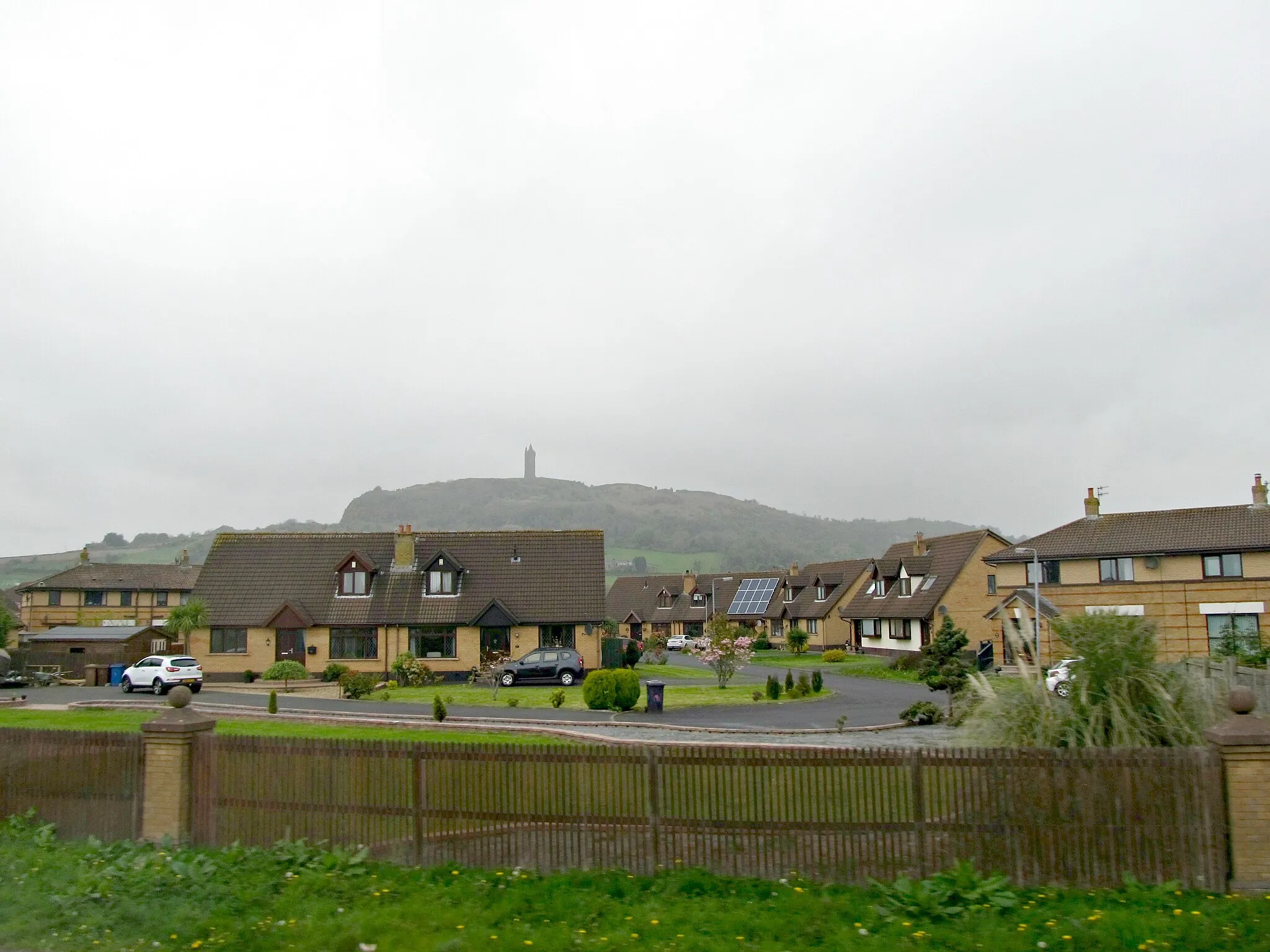 Photo showing: Modern houses in Cambourne View, Newtownards