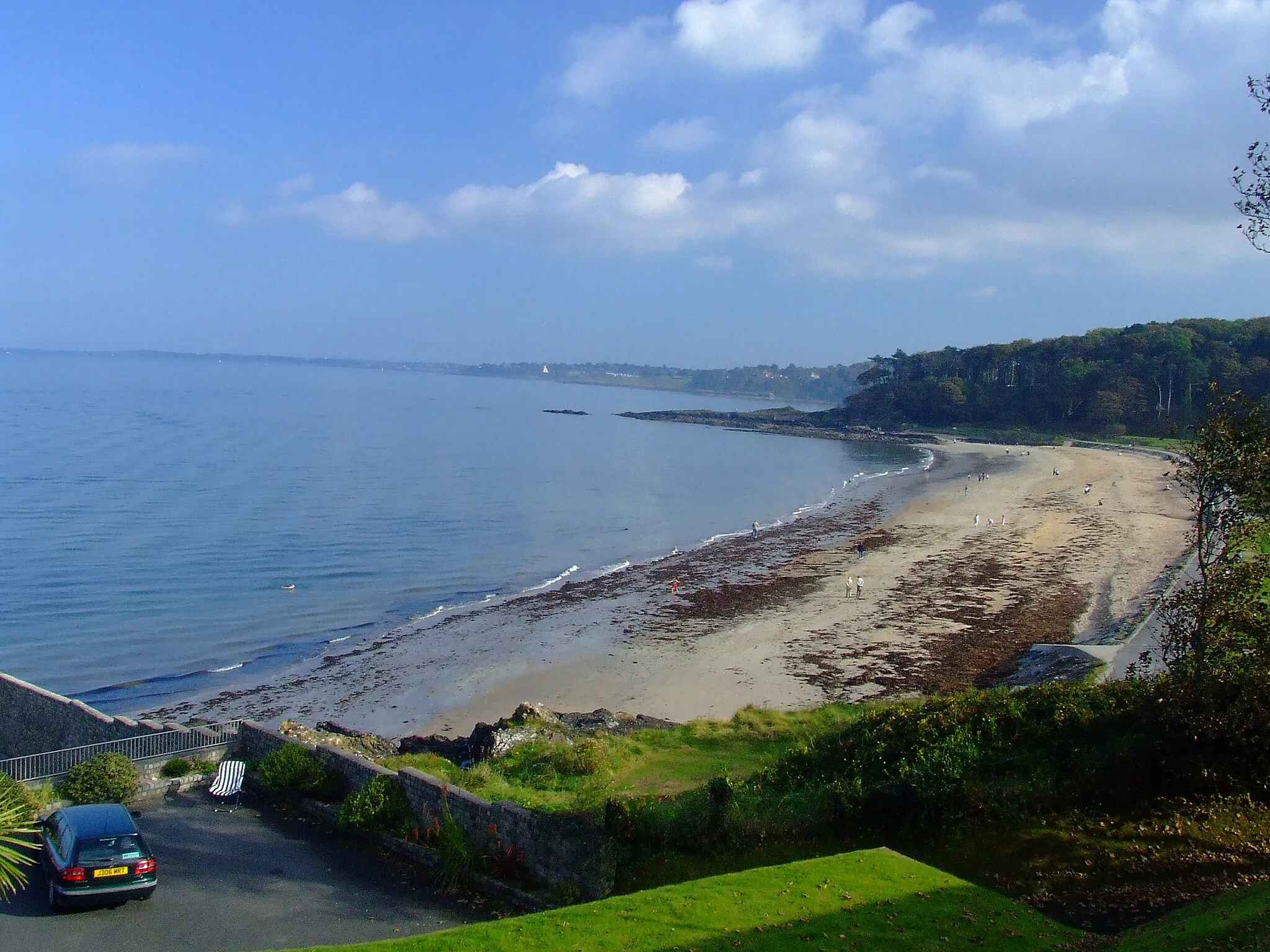 Photo showing: A beach in Helens Bay, County Down, Northern Ireland