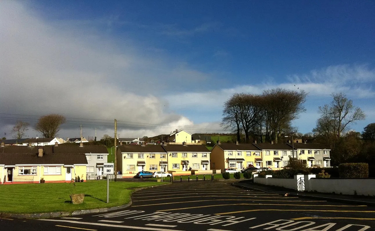 Photo showing: A row of houses in Manorcunningham, Co Donegal, Ireland