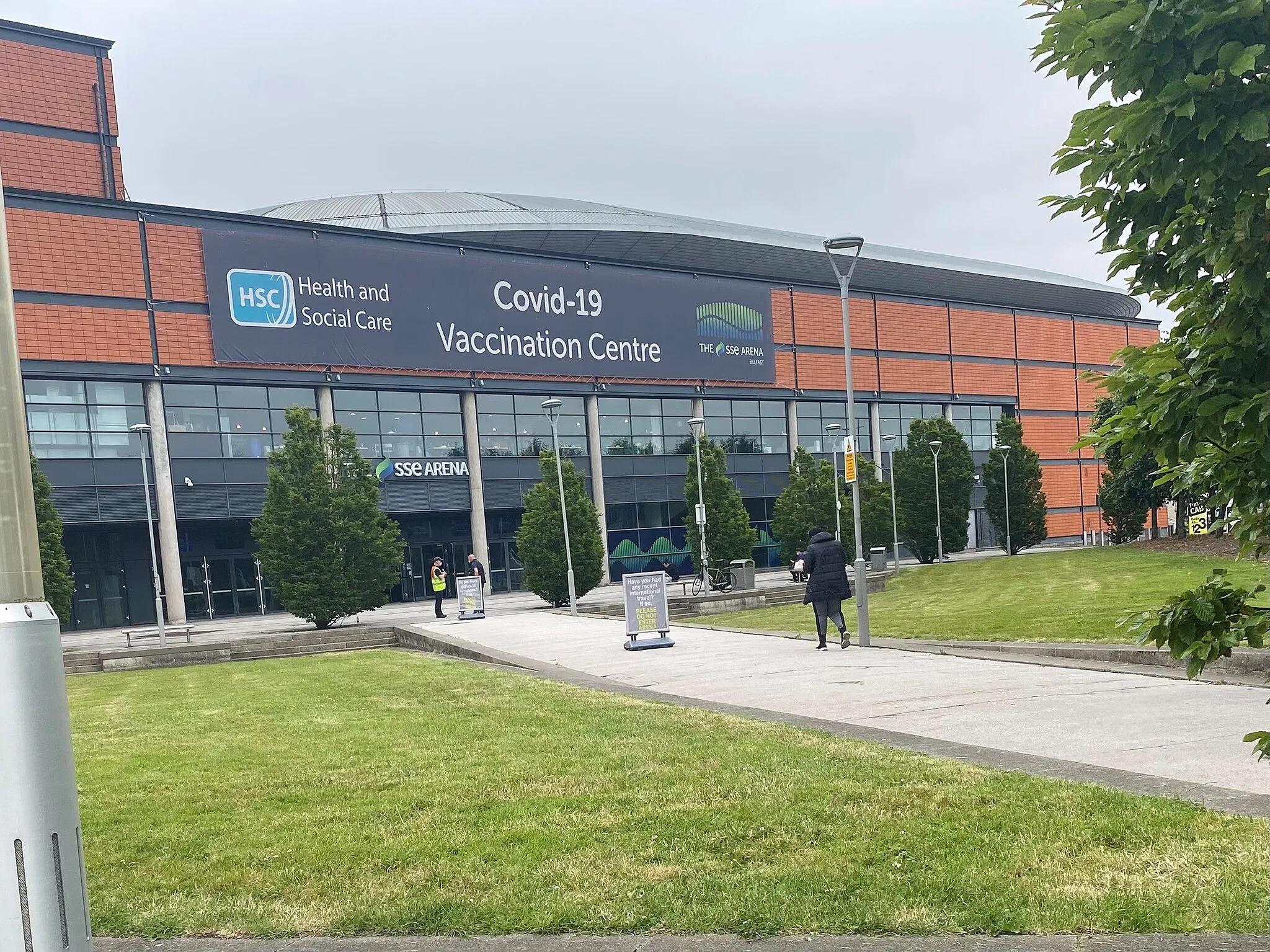 Photo showing: Mass vaccination centre at the SSE Arena in Belfast.