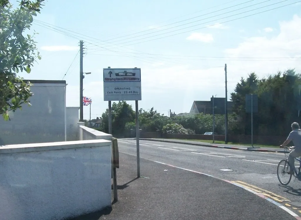 Photo showing: Cloughey Road, Portavogie