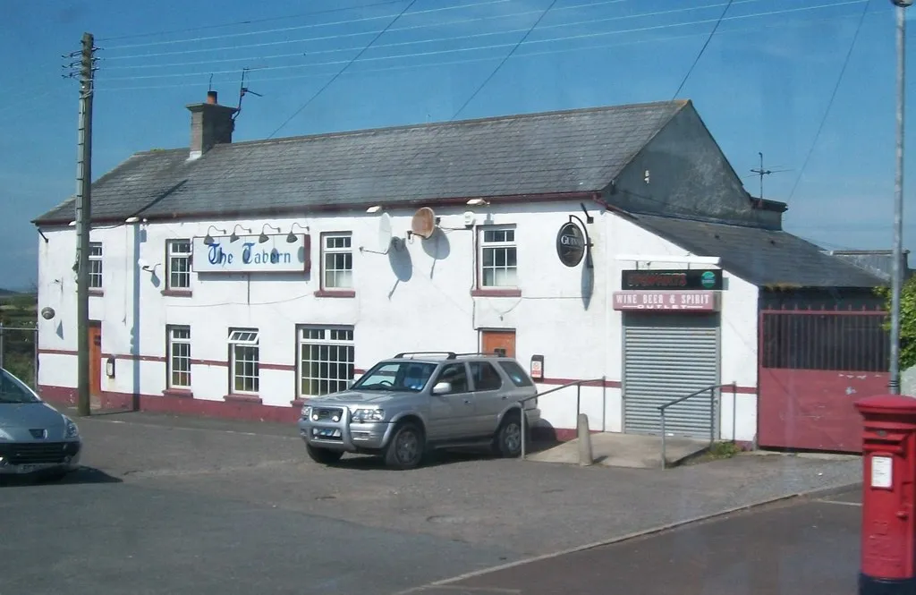 Photo showing: The Tavern, Carrowdore