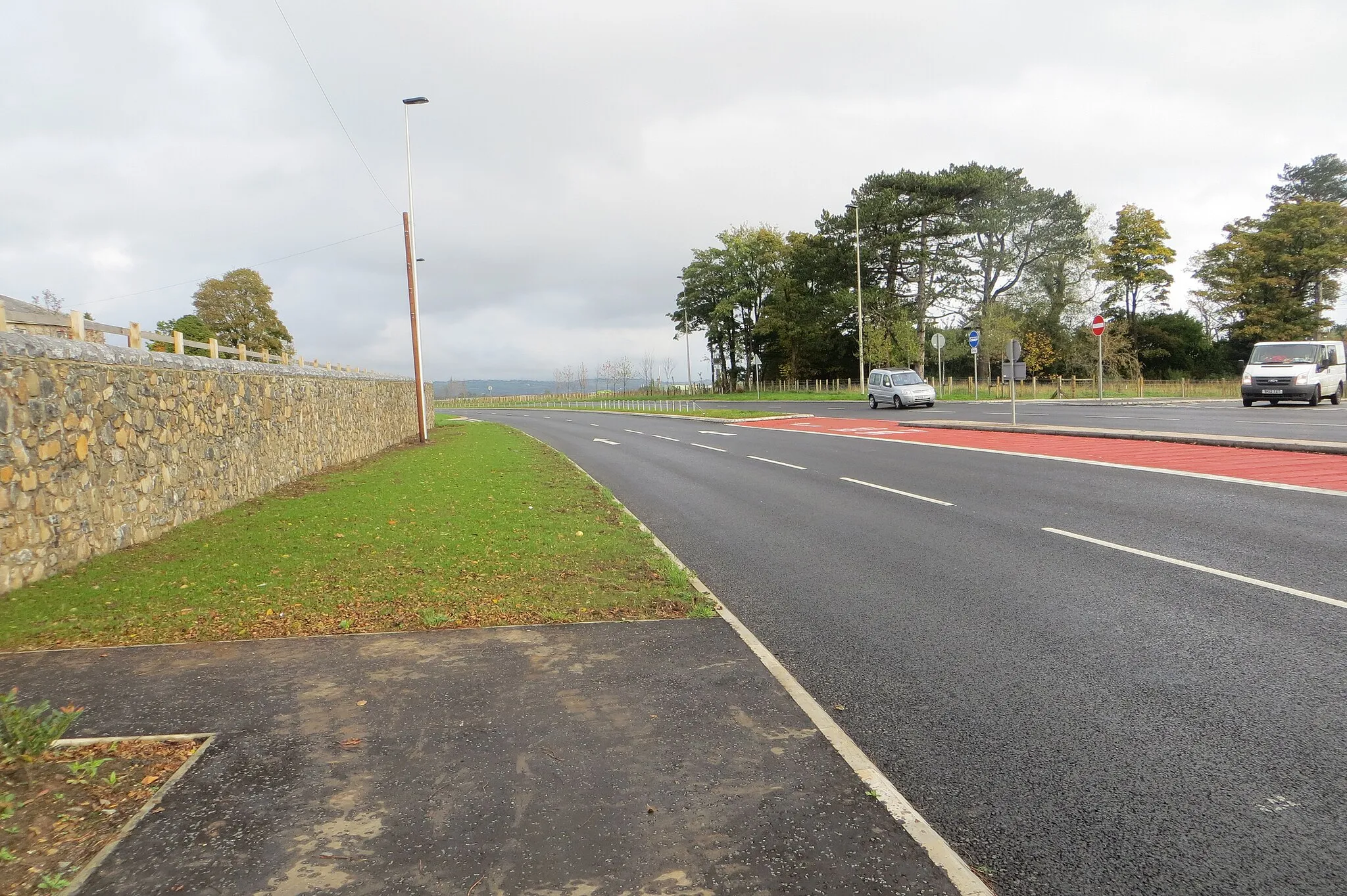 Photo showing: A2 Shore Road