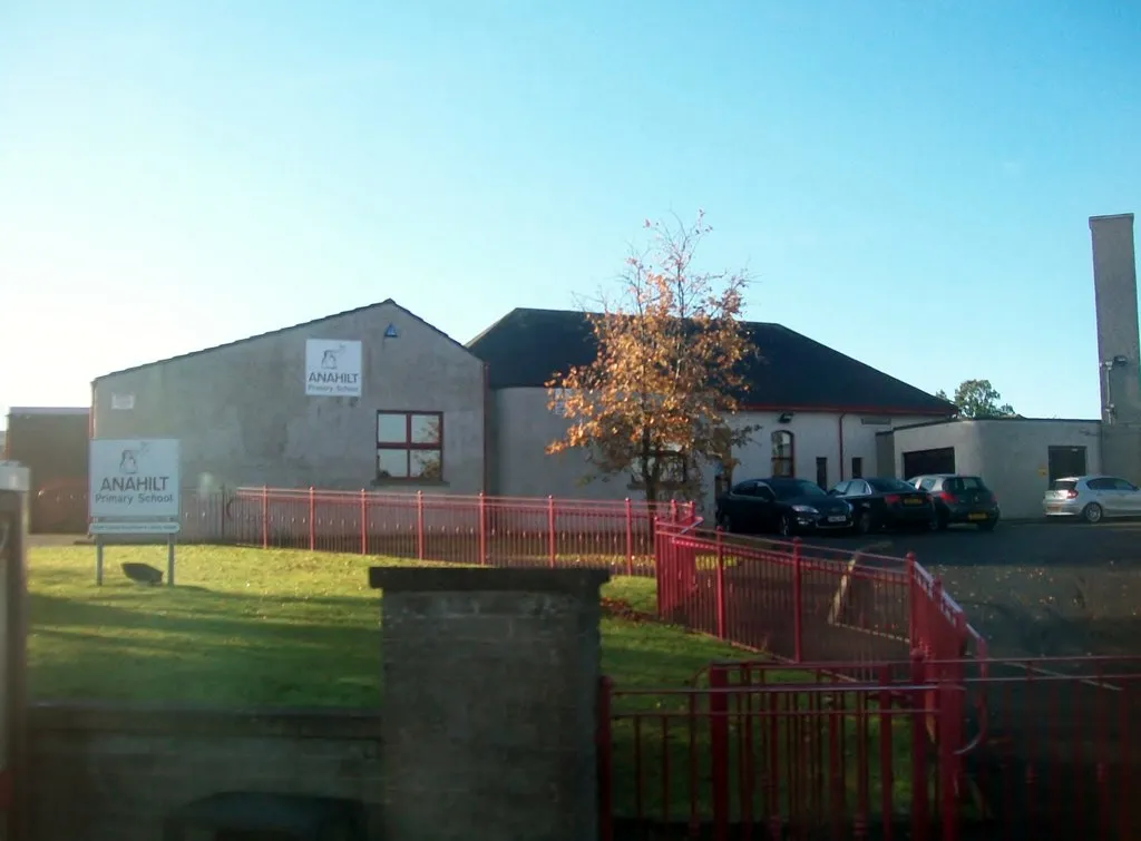 Photo showing: Anahilt Primary School in Ballynahinch Road, Annahilt